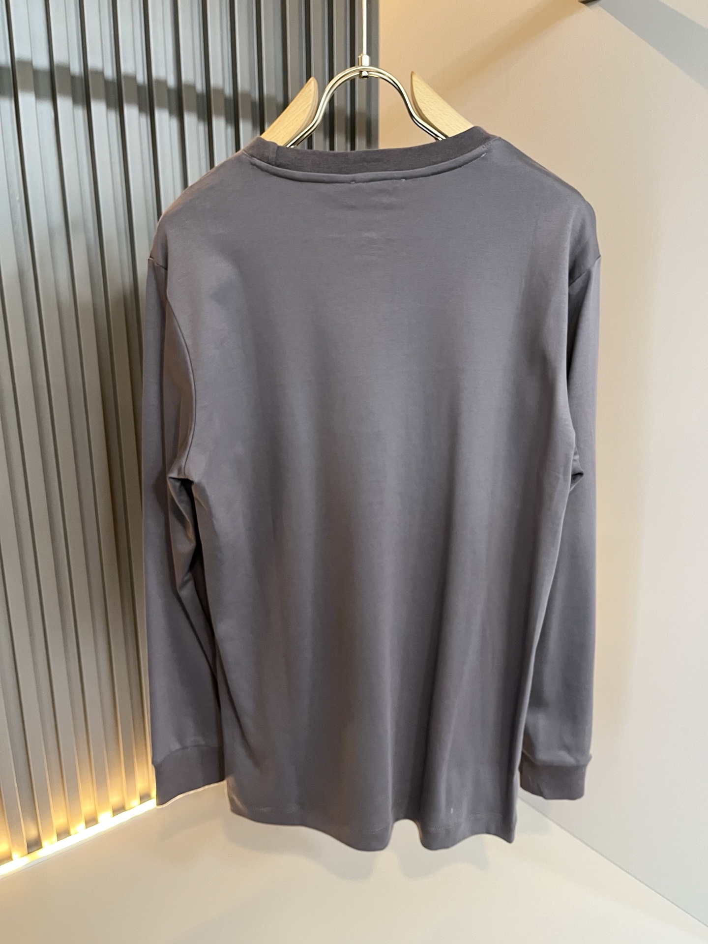 保罗POLOSPORT 2025秋冬新款男士长袖打底衫，简约纯色时尚款不乏有许多设计大咖们都对于纯色都有