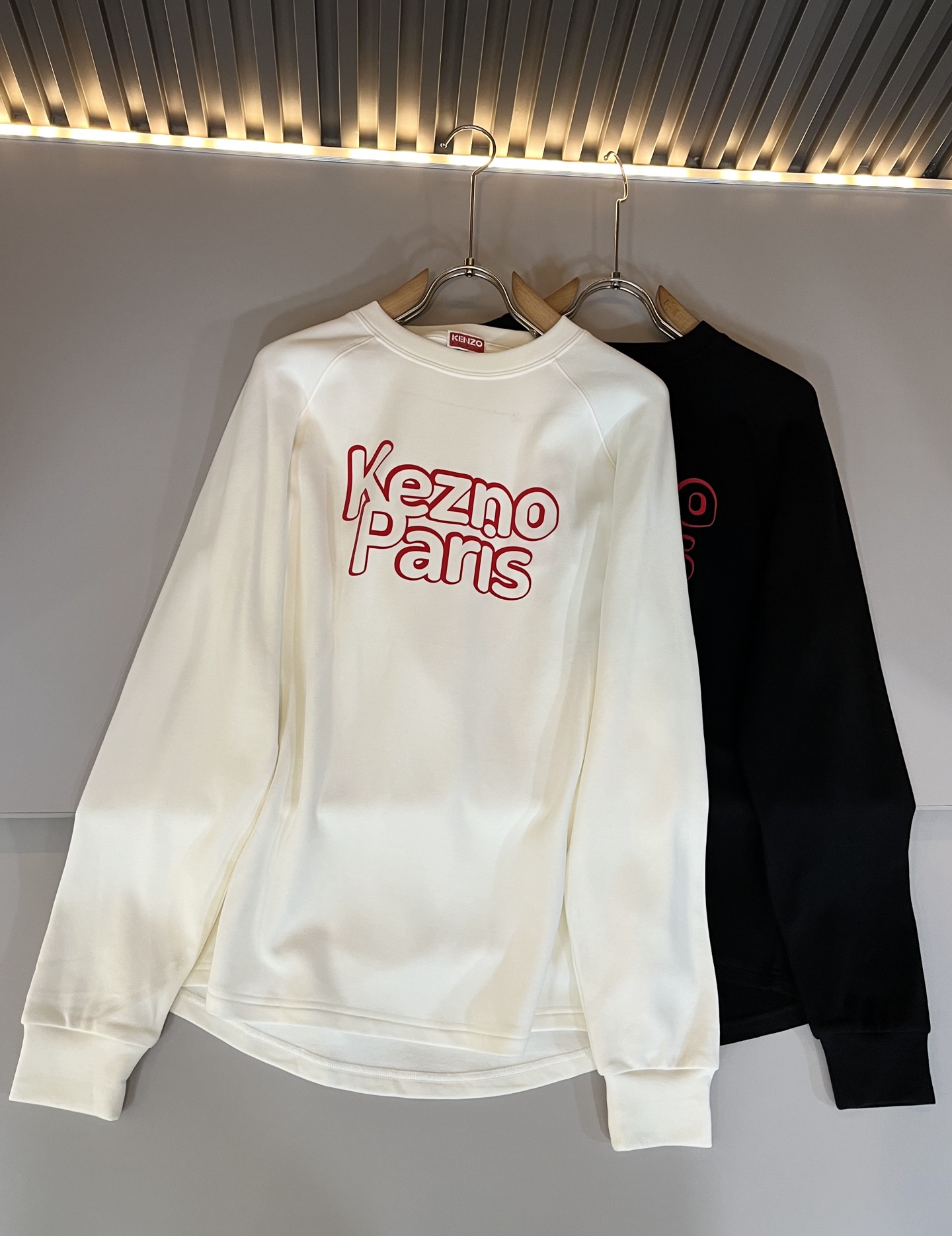 KENZ*高田*三 2025秋冬新品男女同款👫打底T恤，传承经典著作改良后的新品更加的具有立体感官，胸前