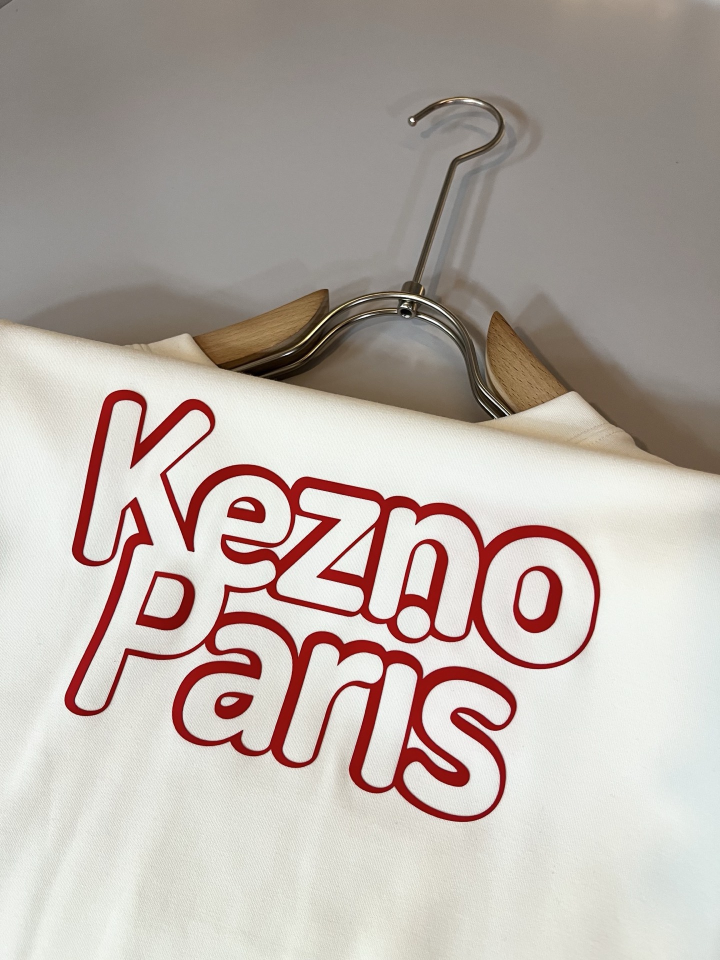 KENZ*高田*三 2025秋冬新品男女同款👫打底T恤，传承经典著作改良后的新品更加的具有立体感官，胸前