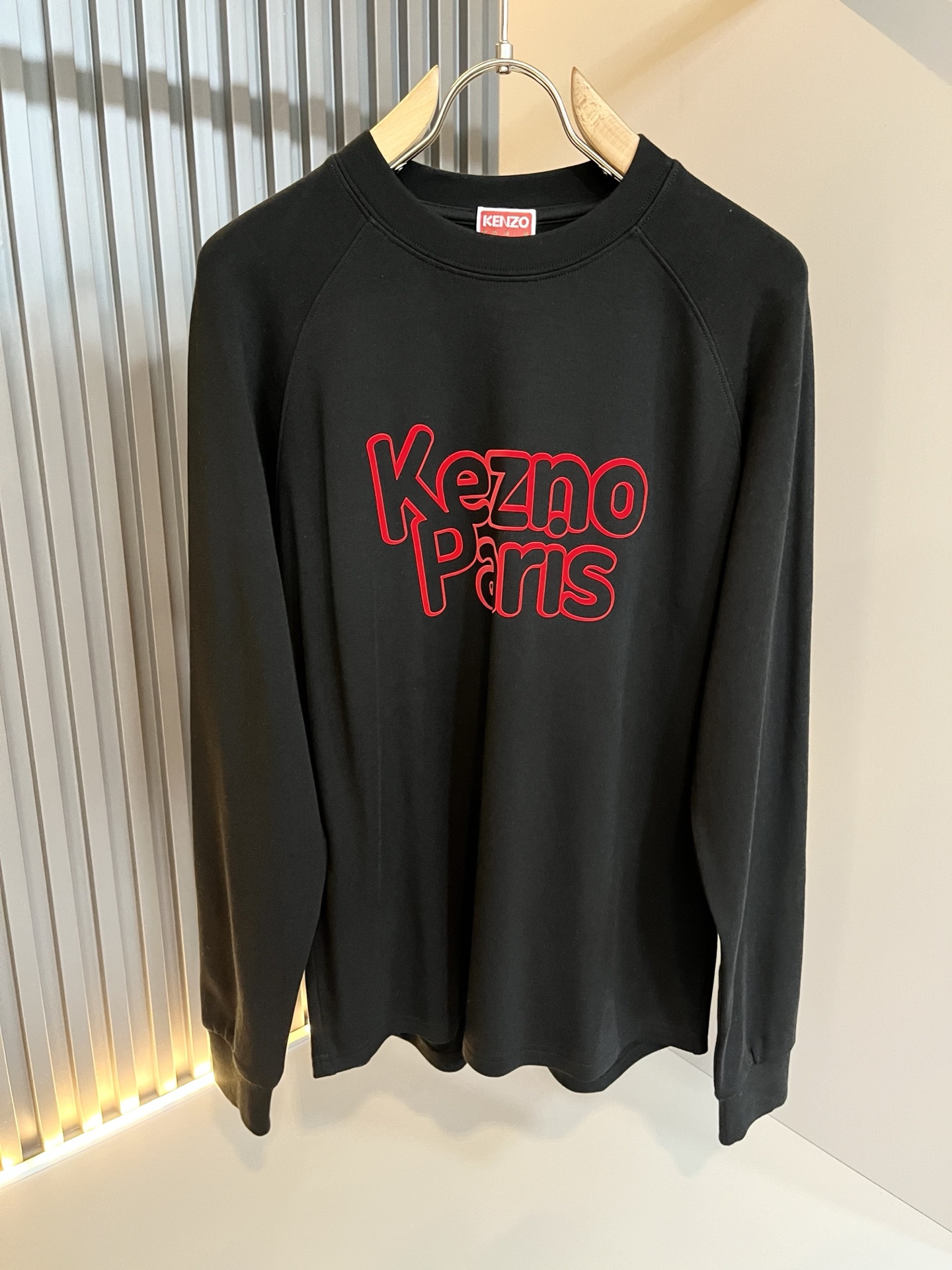 KENZ*高田*三 2025秋冬新品男女同款👫打底T恤，传承经典著作改良后的新品更加的具有立体感官，胸前