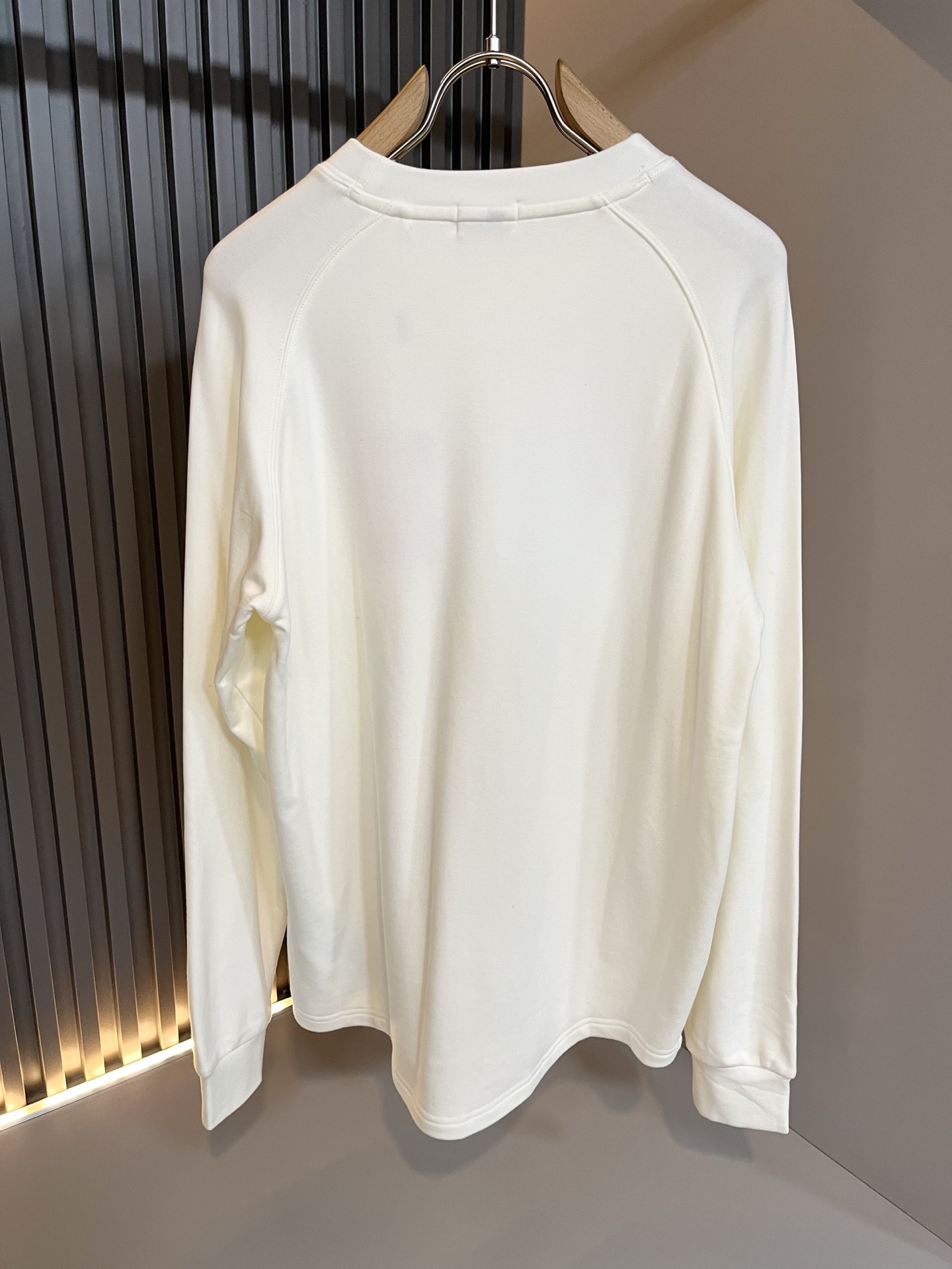 KENZ*高田*三 2025秋冬新品男女同款👫打底T恤，传承经典著作改良后的新品更加的具有立体感官，胸前