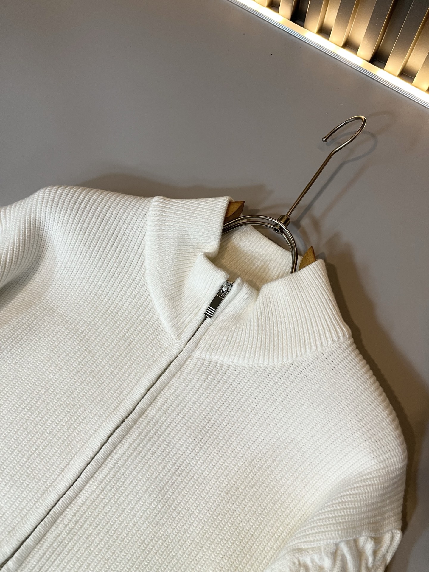 ThomBrow*e汤姆*朗2025秋冬新款男女同款👫拉链针织羊毛开衫，今年的专柜新品，男女同款👫超软羊