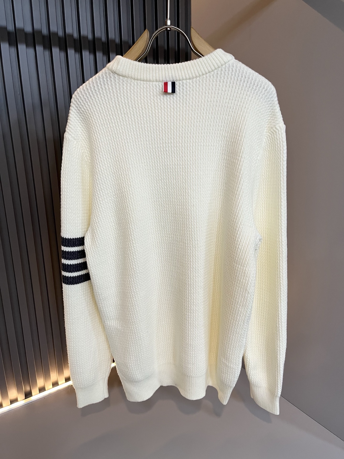 ThomBrow*e汤姆*朗2025秋冬新款男女同款👫针织羊毛衫，今年的专柜新品，男女同款👫超软羊毛面料