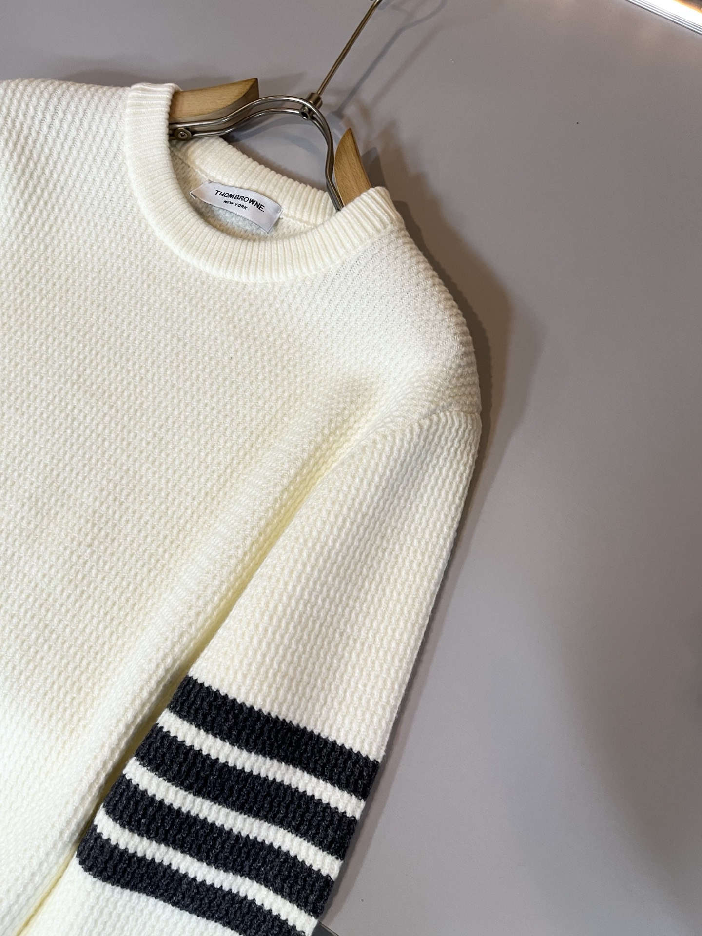 ThomBrow*e汤姆*朗2025秋冬新款男女同款👫针织羊毛衫，今年的专柜新品，男女同款👫超软羊毛面料