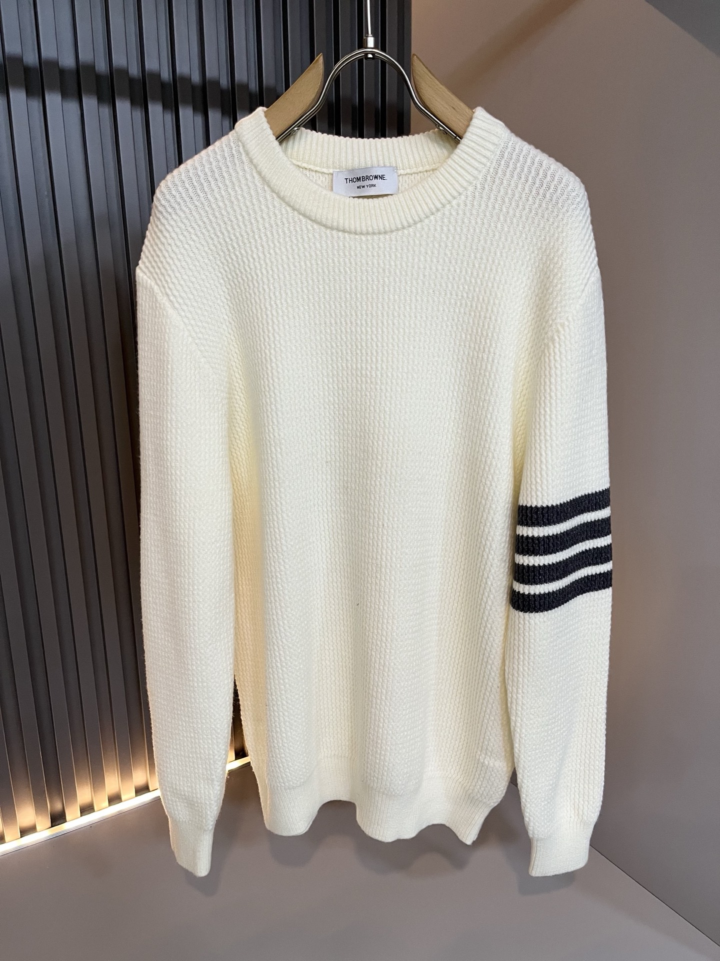 ThomBrow*e汤姆*朗2025秋冬新款男女同款👫针织羊毛衫，今年的专柜新品，男女同款👫超软羊毛面料