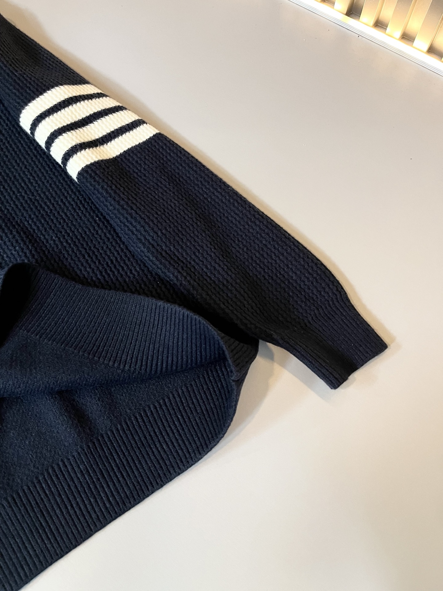 ThomBrow*e汤姆*朗2025秋冬新款男女同款👫针织羊毛衫，今年的专柜新品，男女同款👫超软羊毛面料