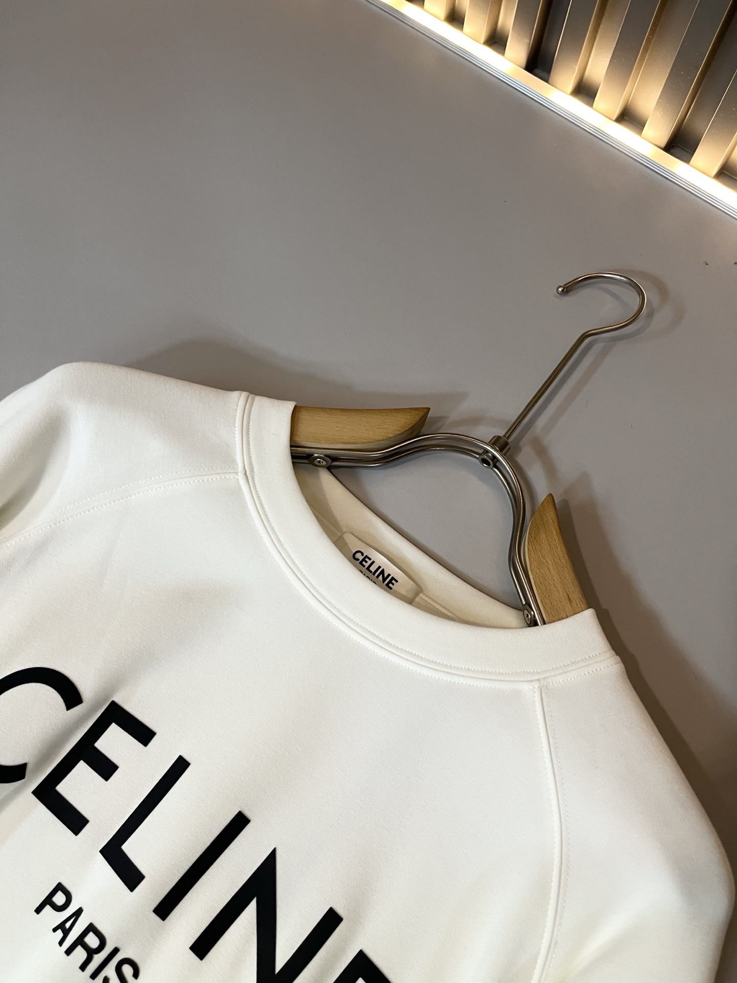 CELIN*瑟琳 2025秋冬打底新款时尚休闲圆领打底衫，贸易公司渠道稀出，同步官网发售！25年秋季时尚