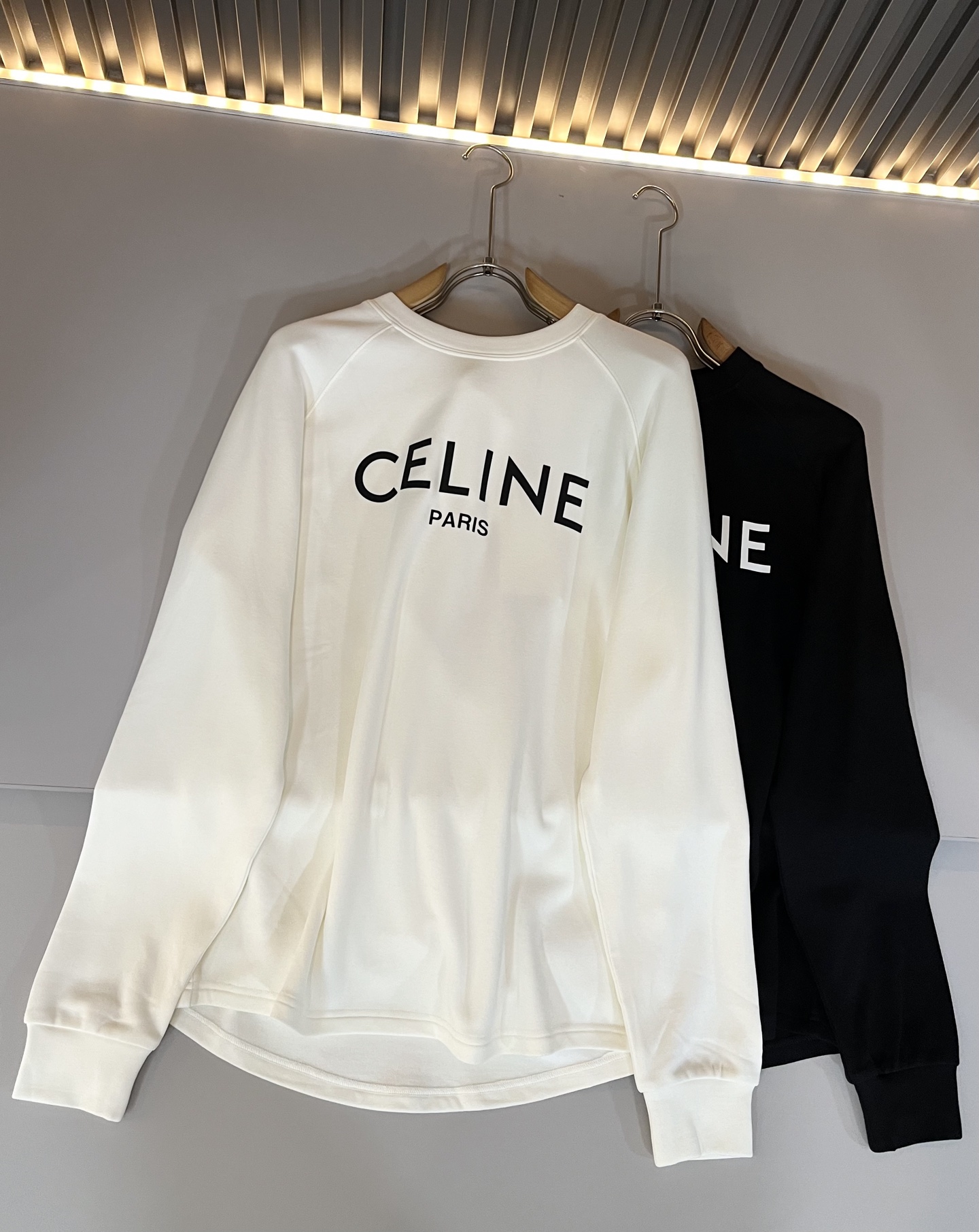 CELIN*瑟琳 2025秋冬打底新款时尚休闲圆领打底衫，贸易公司渠道稀出，同步官网发售！25年秋季时尚