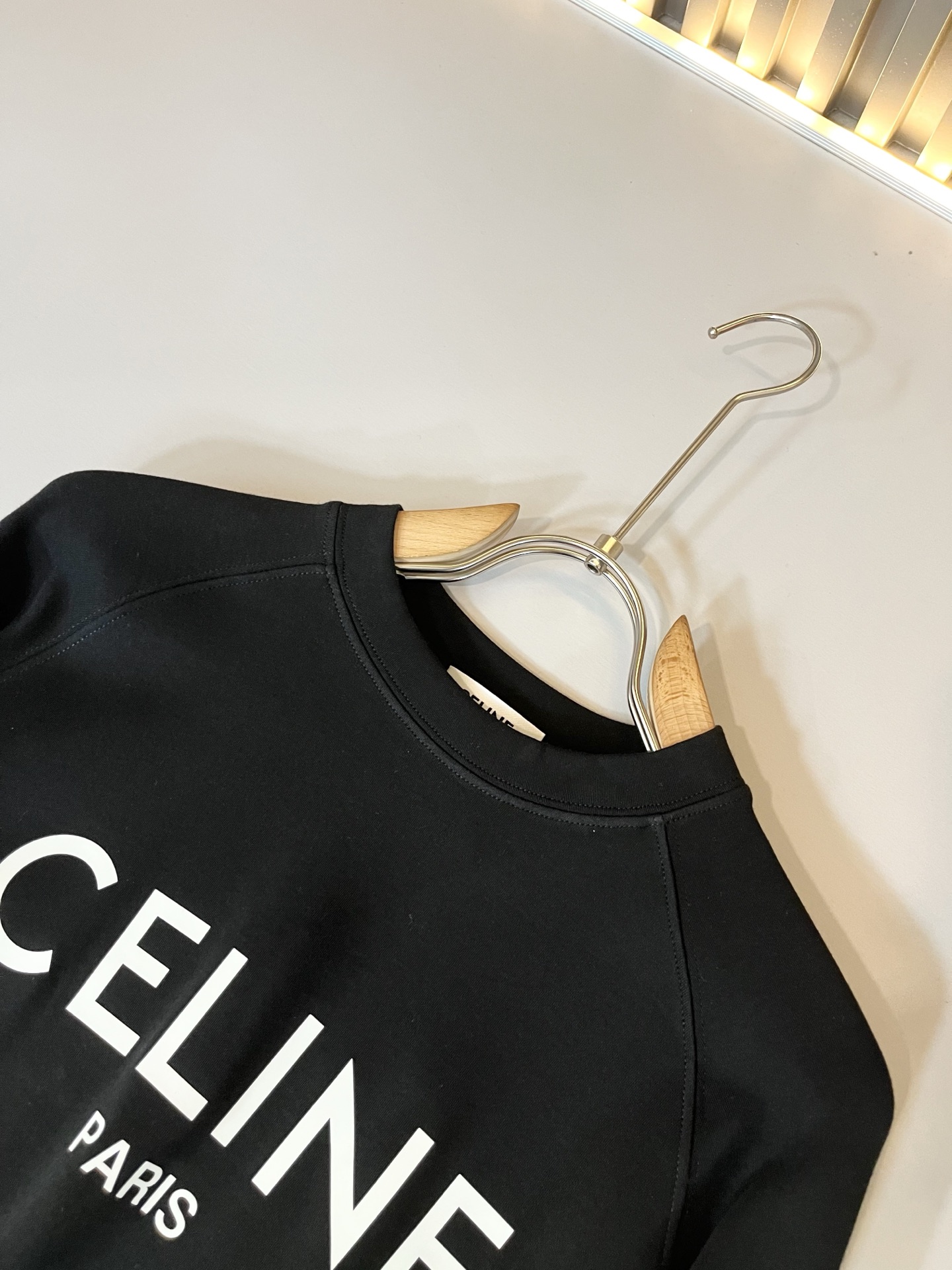 CELIN*瑟琳 2025秋冬打底新款时尚休闲圆领打底衫，贸易公司渠道稀出，同步官网发售！25年秋季时尚