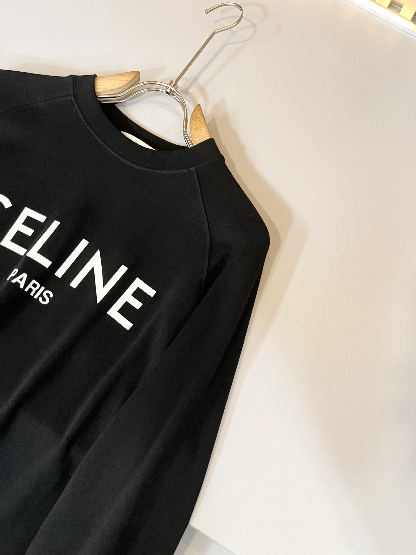 CELIN*瑟琳 2025秋冬打底新款时尚休闲圆领打底衫，贸易公司渠道稀出，同步官网发售！25年秋季时尚