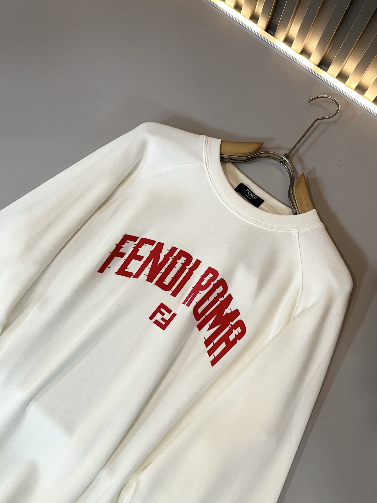 FEN*I 芬*迪2025秋冬新款FD家族FF男女同款👫打底衫，男女同款👫百搭极简短袖。意大利原厂订单，