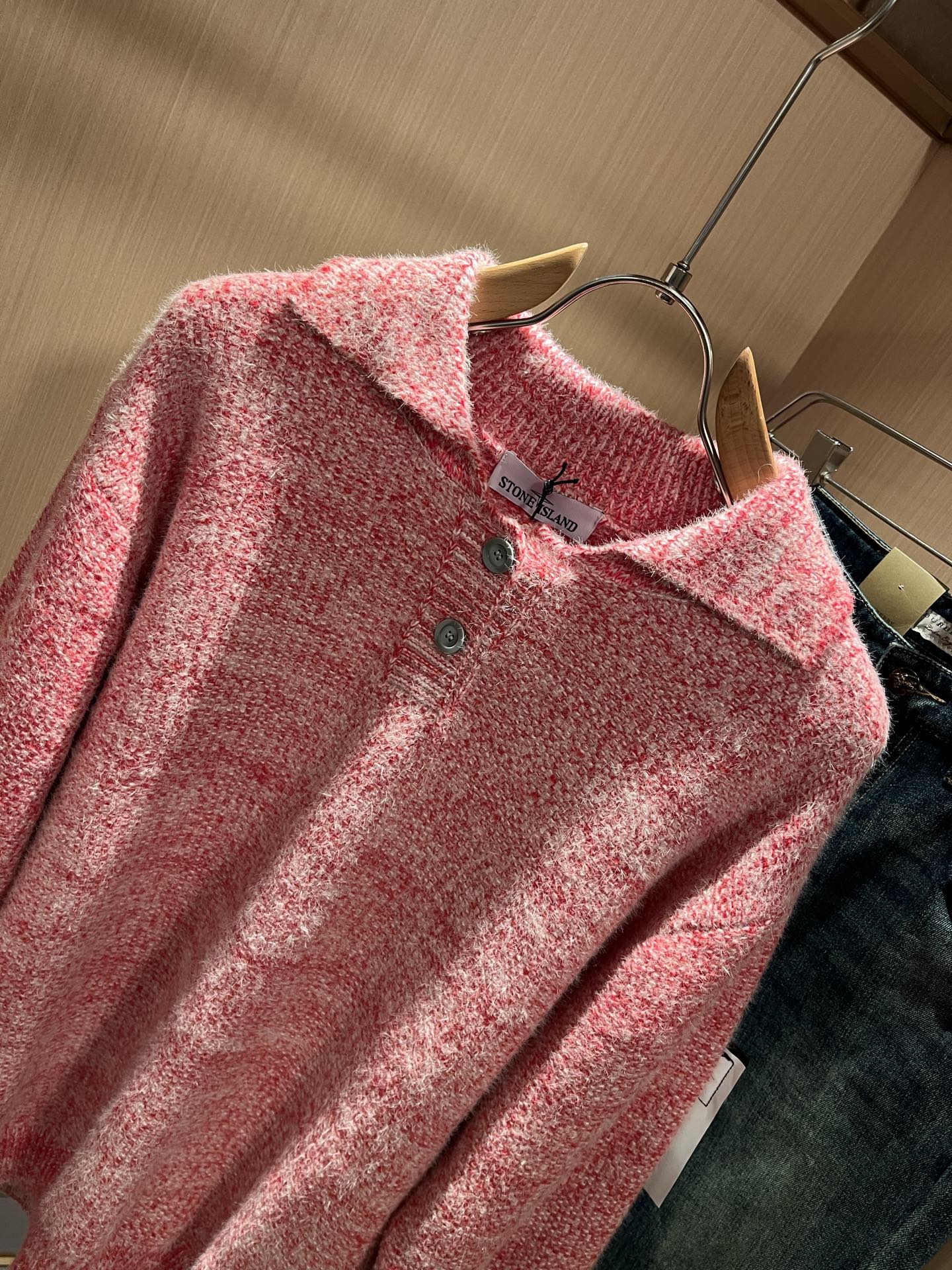 StoneIsland 石头岛2025秋冬新款男女同款👫羊毛衫，品牌最新设计元素！既不单调也不复杂,恰到