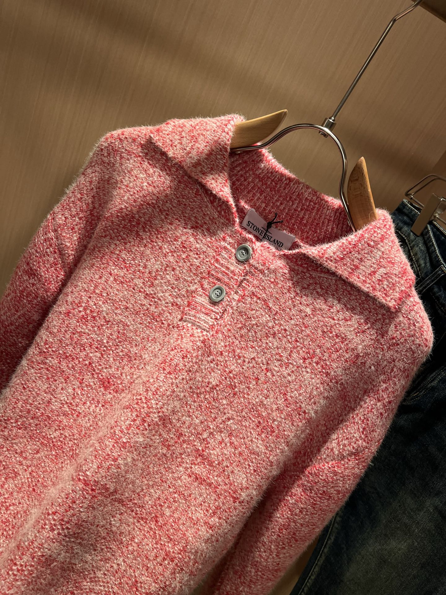 StoneIsland 石头岛2025秋冬新款男女同款👫羊毛衫，品牌最新设计元素！既不单调也不复杂,恰到