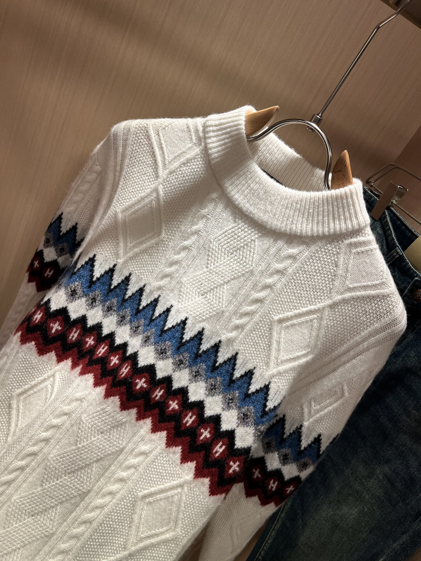 Loro Piana诺悠翩雅 2025秋冬男士最新的贸易订单针织羊毛衫，全品相！！上身舒适透气，不僵硬，