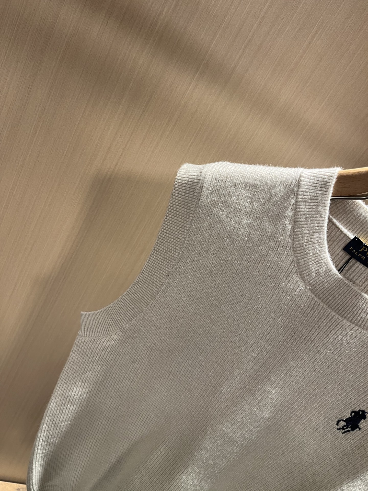 保罗POLOSPORT 2025秋冬新款男女同款👫羊毛马甲背心，简约纯色时尚款不乏有许多设计大咖们都对于