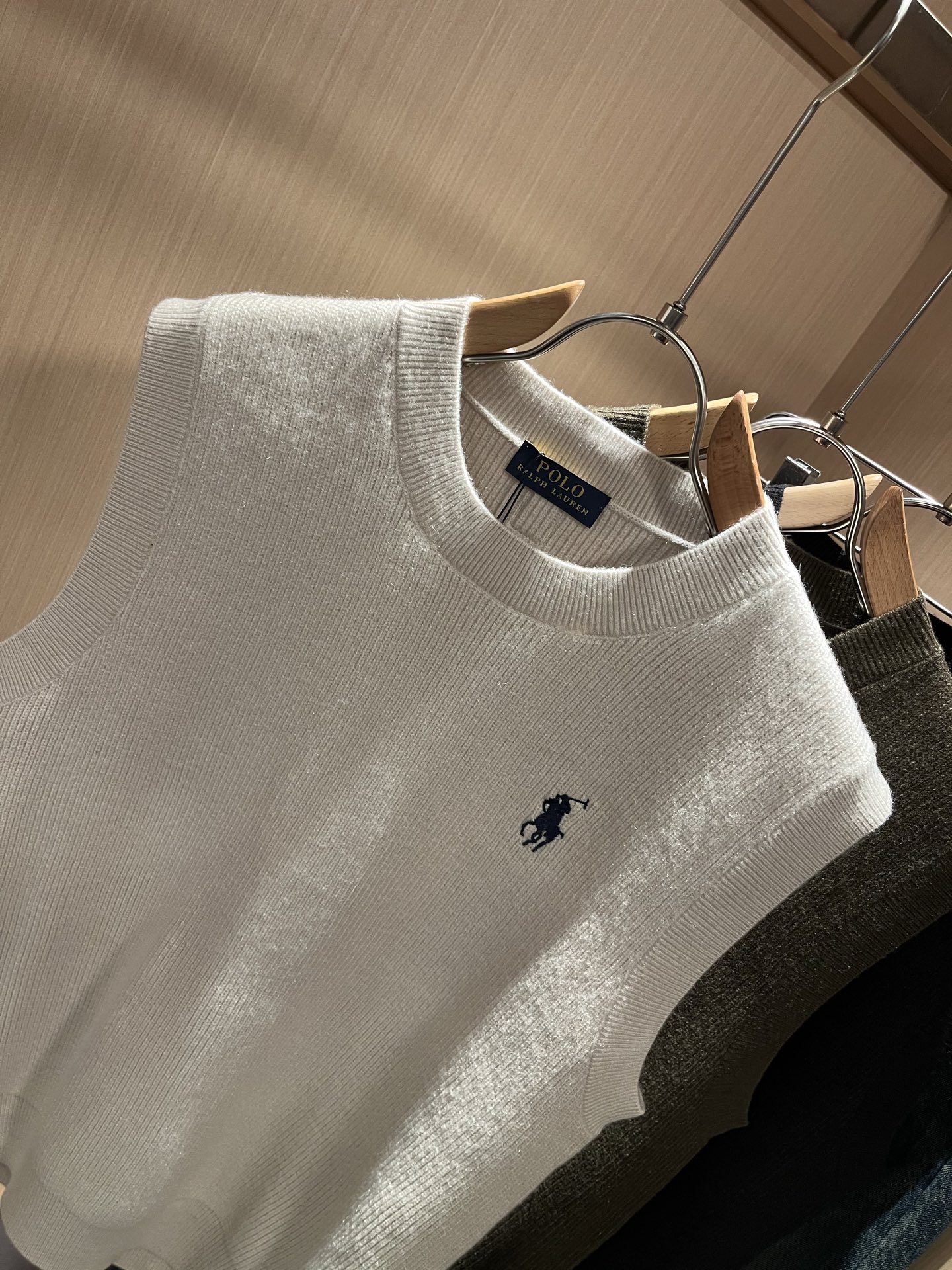 保罗POLOSPORT 2025秋冬新款男女同款👫羊毛马甲背心，简约纯色时尚款不乏有许多设计大咖们都对于