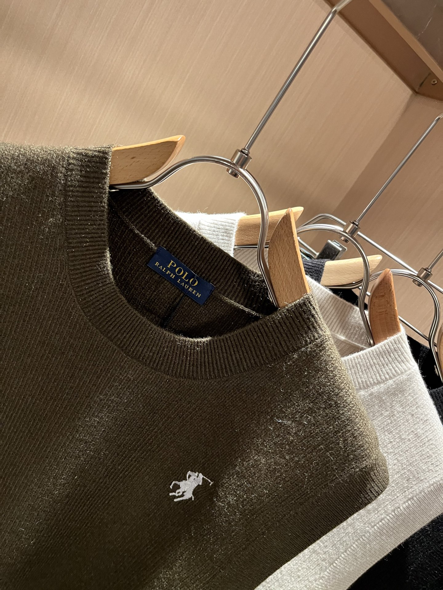 保罗POLOSPORT 2025秋冬新款男女同款👫羊毛马甲背心，简约纯色时尚款不乏有许多设计大咖们都对于