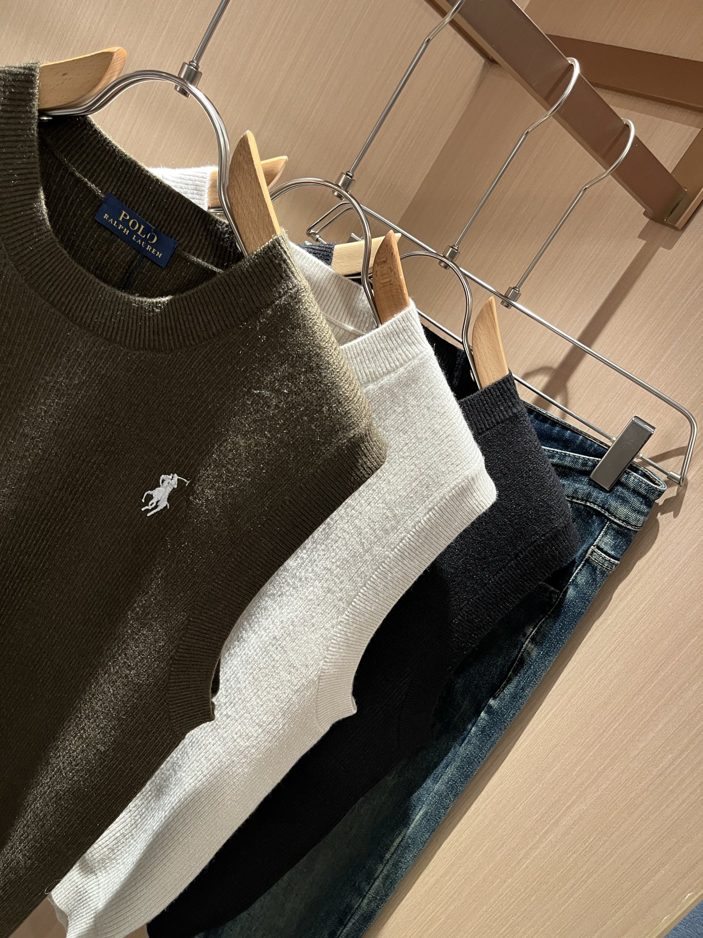 保罗POLOSPORT 2025秋冬新款男女同款👫羊毛马甲背心，简约纯色时尚款不乏有许多设计大咖们都对于