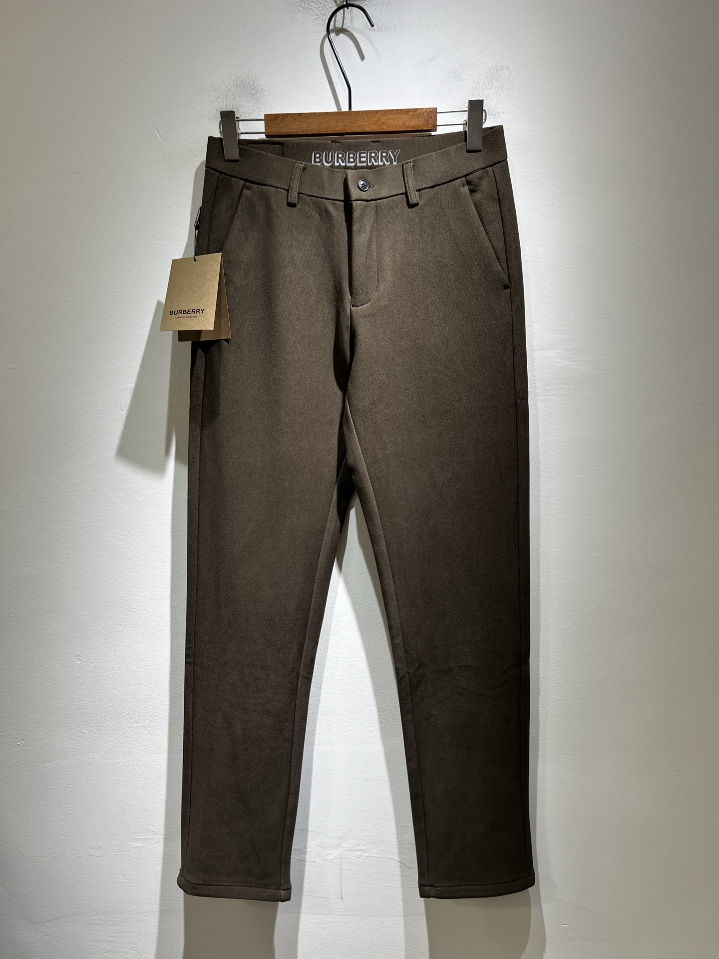 BURBER*Y巴*莉 2025秋冬男士休闲西裤，男士经典基础款小直筒裤 简洁纯色百搭款五金logo辅料