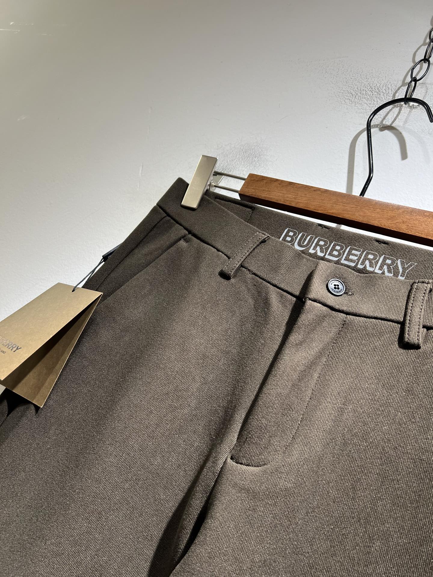 BURBER*Y巴*莉 2025秋冬男士休闲西裤，男士经典基础款小直筒裤 简洁纯色百搭款五金logo辅料