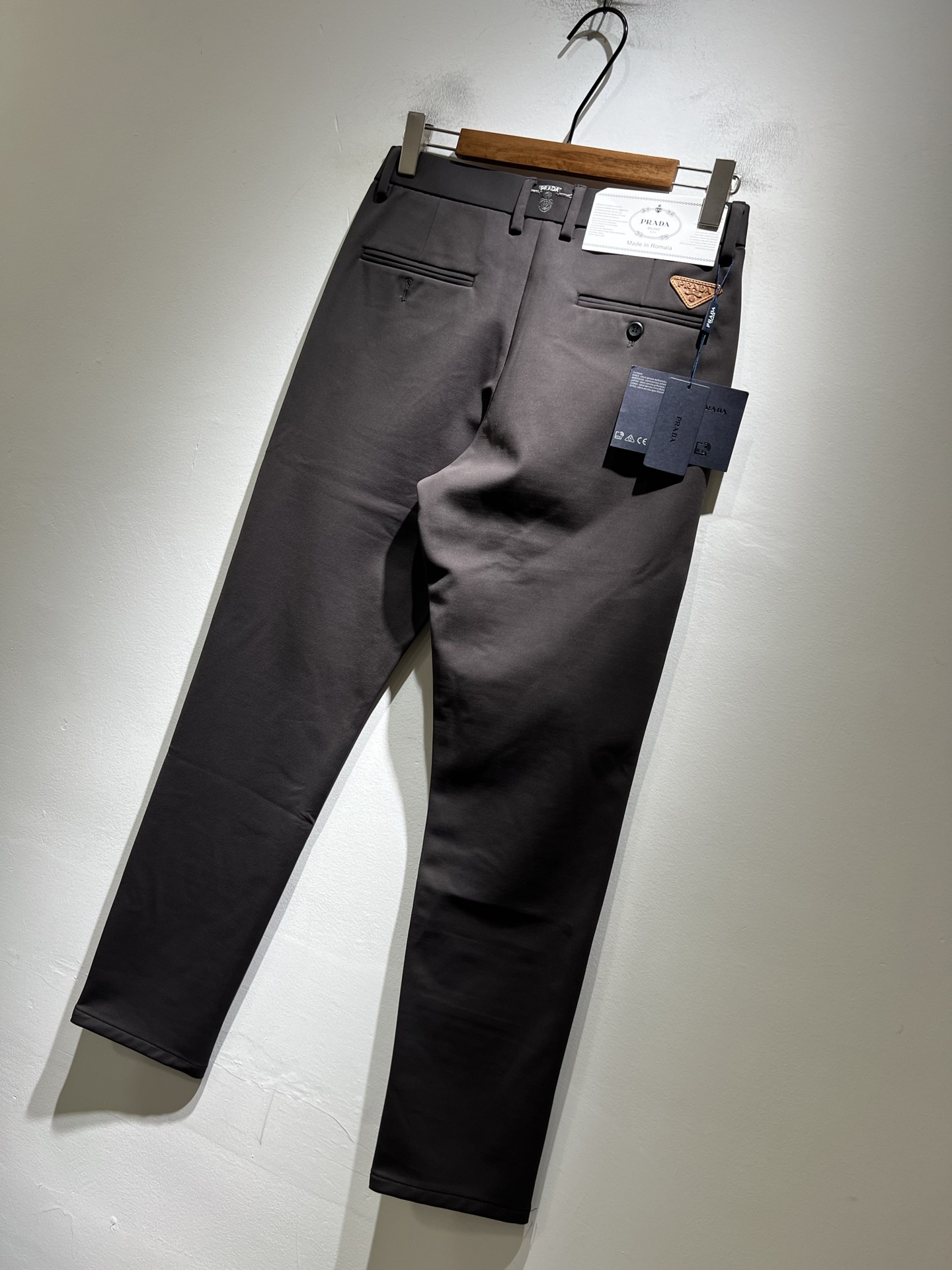 PRA*DA 普*达 2025秋冬新款百搭西裤，男士经典商务休闲基础长裤西裤！贸易公司渠道稀出，领先官网