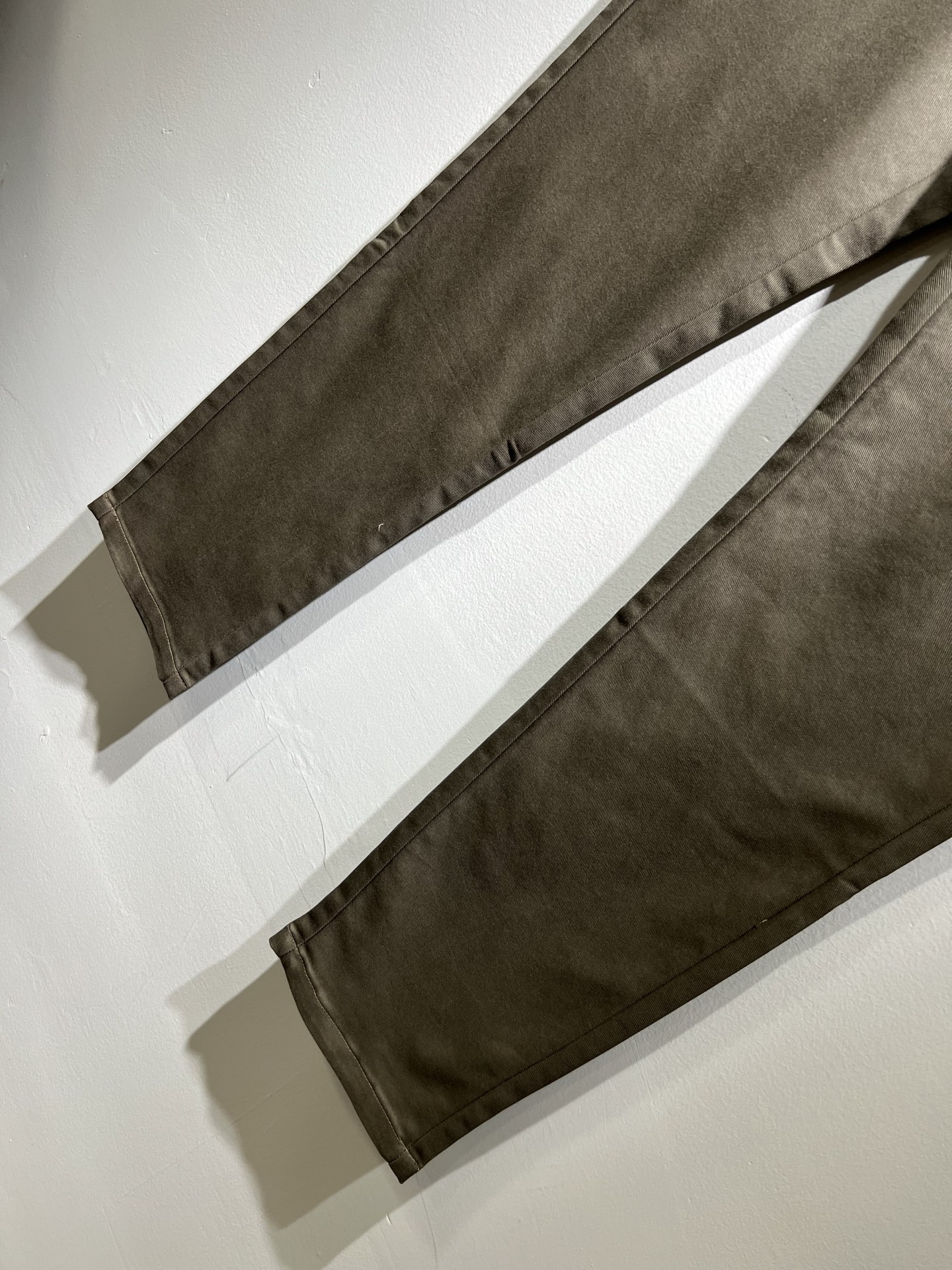 HERM*S 爱*仕 2025秋冬男士高端休闲西裤 海外贸易公司渠道订单 ！男士商务修身直筒西裤！上海恒