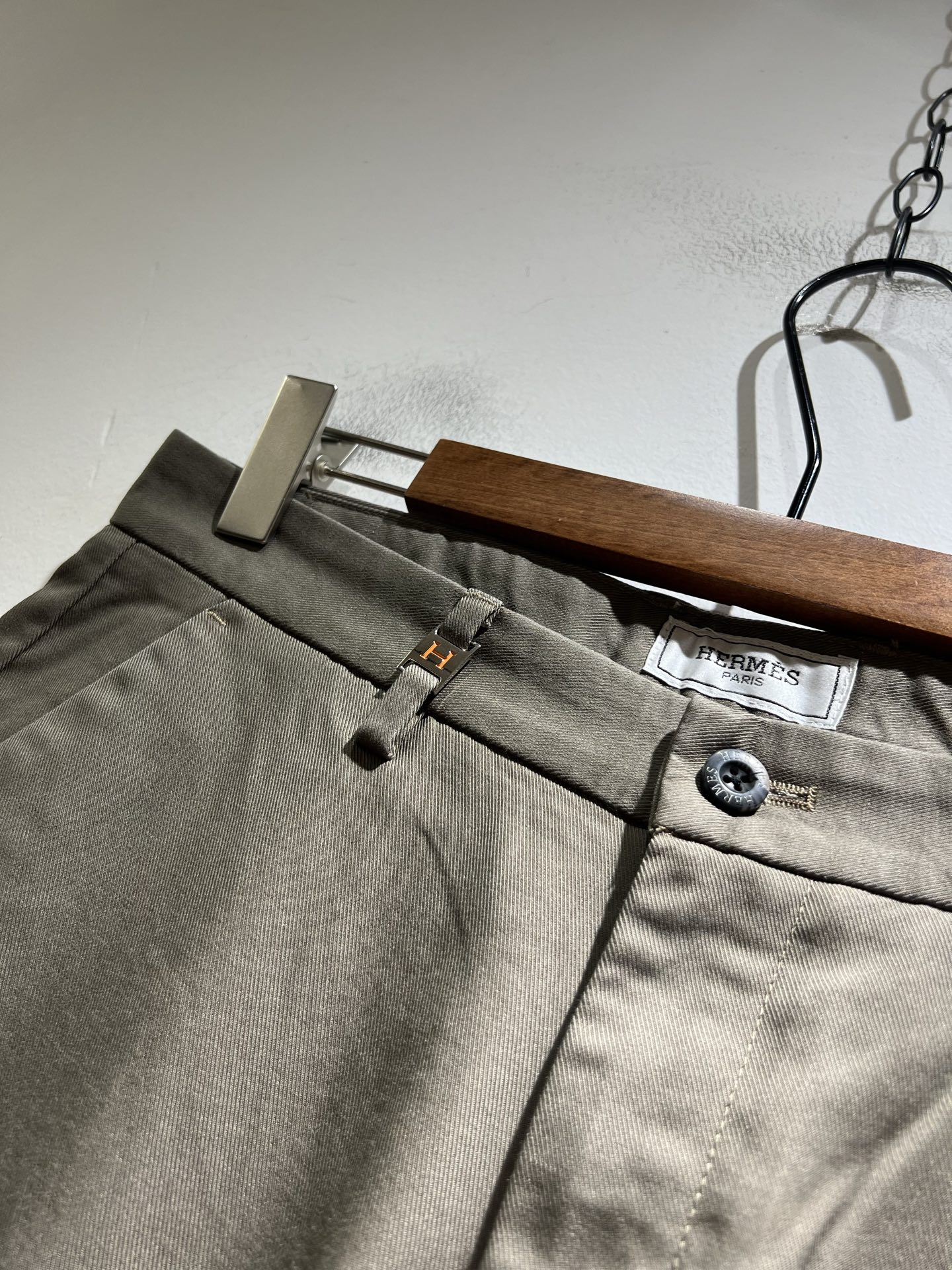 HERM*S 爱*仕 2025秋冬男士高端休闲西裤 海外贸易公司渠道订单 ！男士商务修身直筒西裤！上海恒