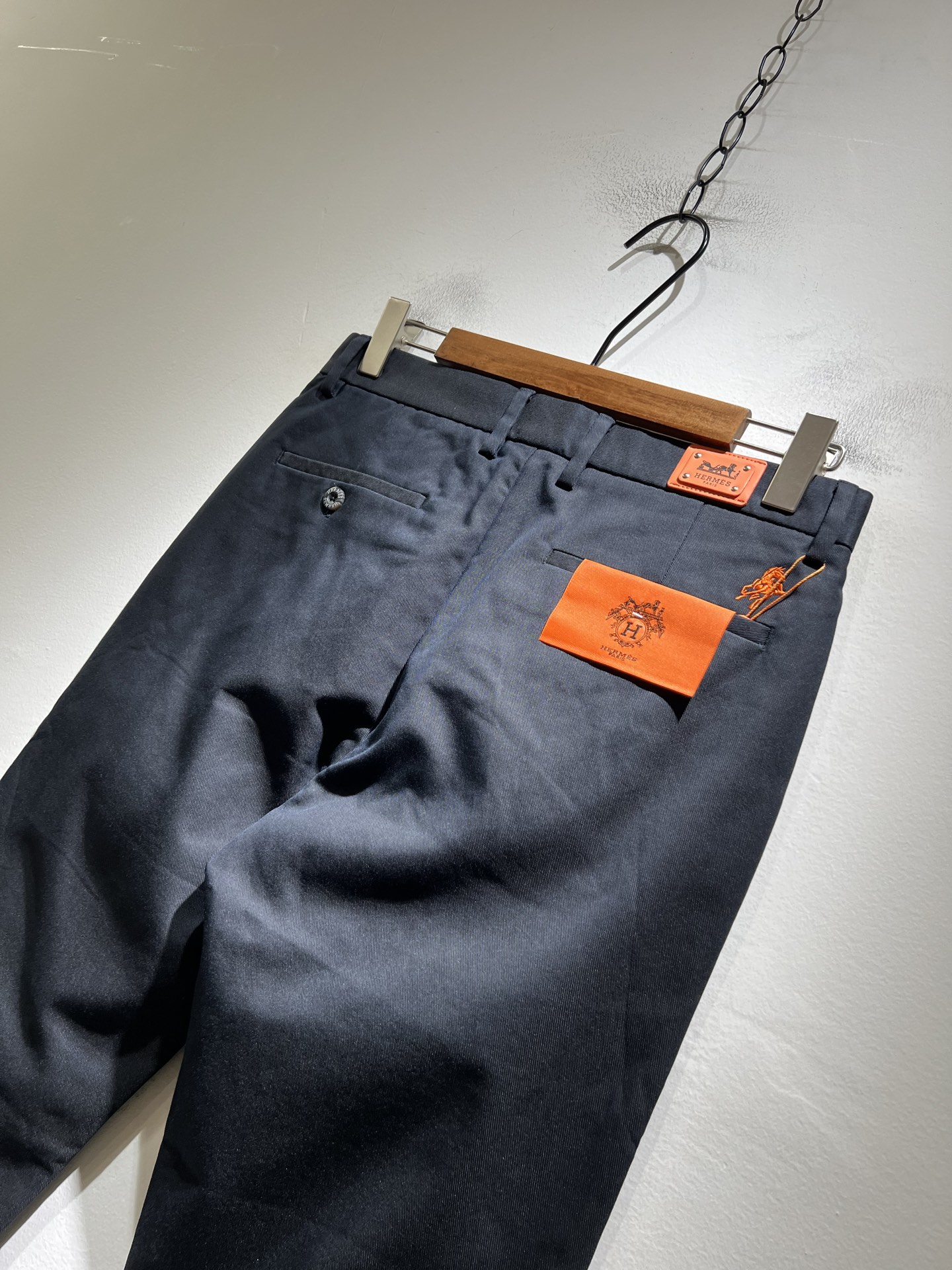 HERM*S 爱*仕 2025秋冬男士高端休闲西裤 海外贸易公司渠道订单 ！男士商务修身直筒西裤！上海恒