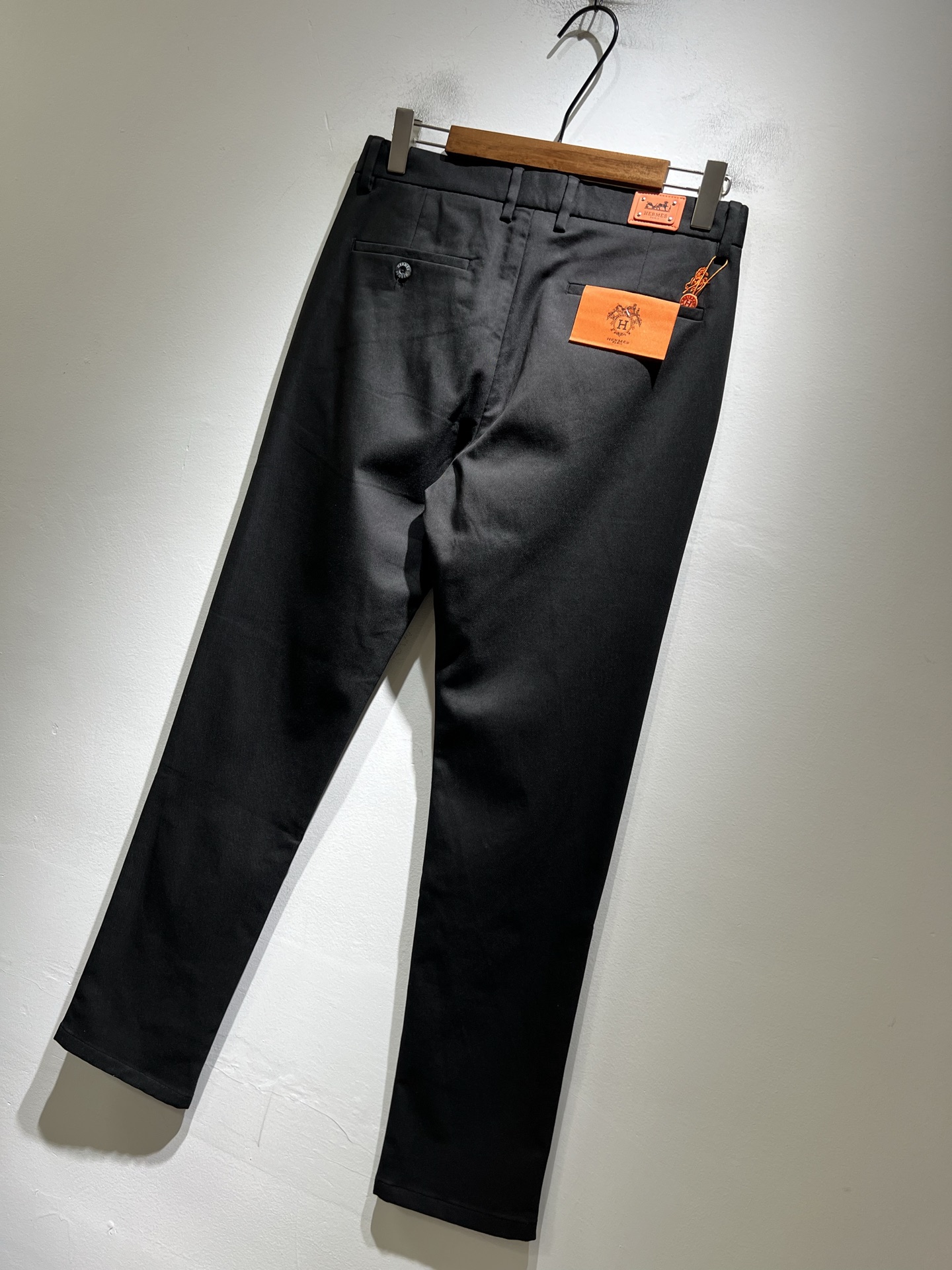 HERM*S 爱*仕 2025秋冬男士高端休闲西裤 海外贸易公司渠道订单 ！男士商务修身直筒西裤！上海恒