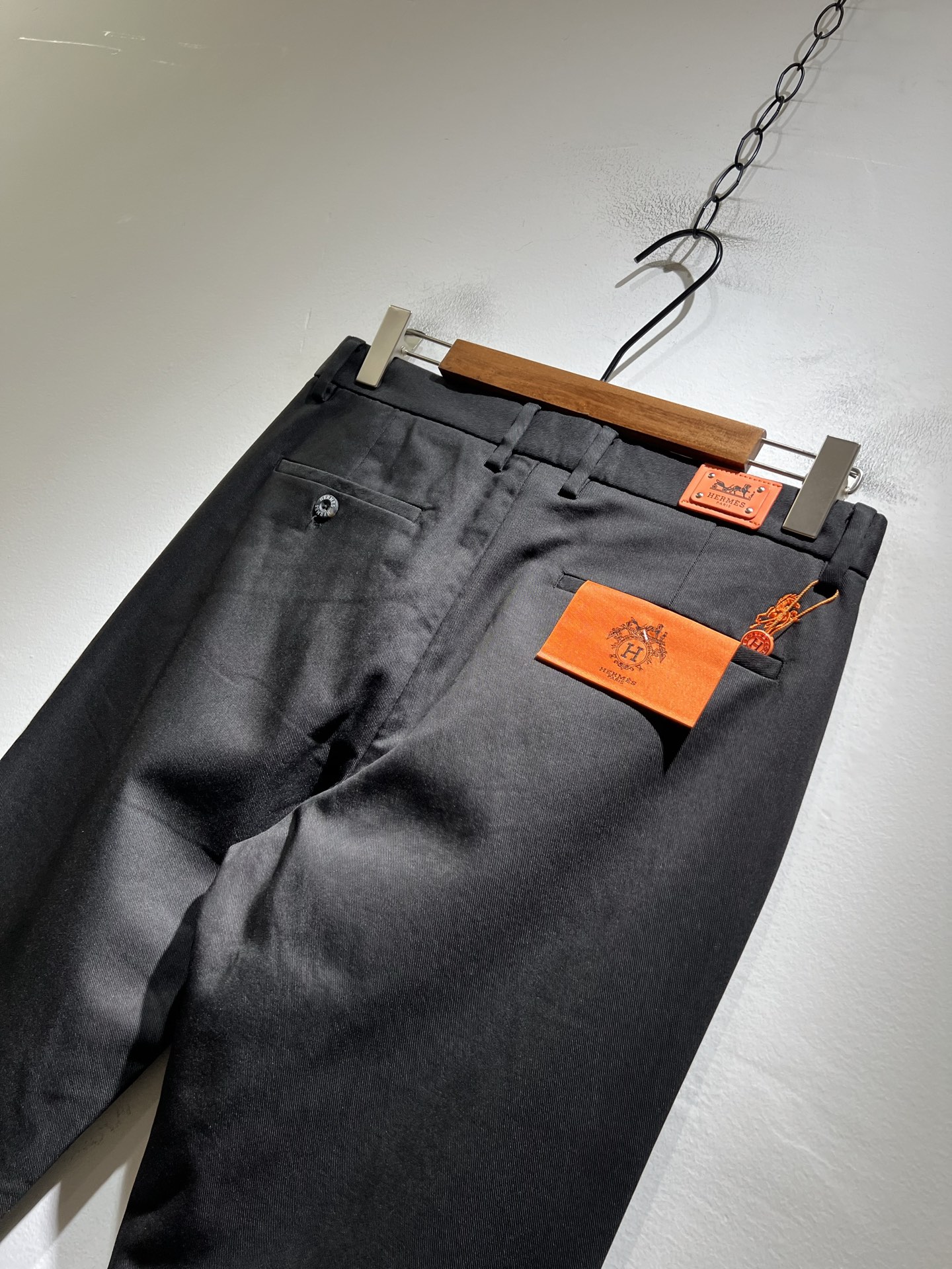 HERM*S 爱*仕 2025秋冬男士高端休闲西裤 海外贸易公司渠道订单 ！男士商务修身直筒西裤！上海恒