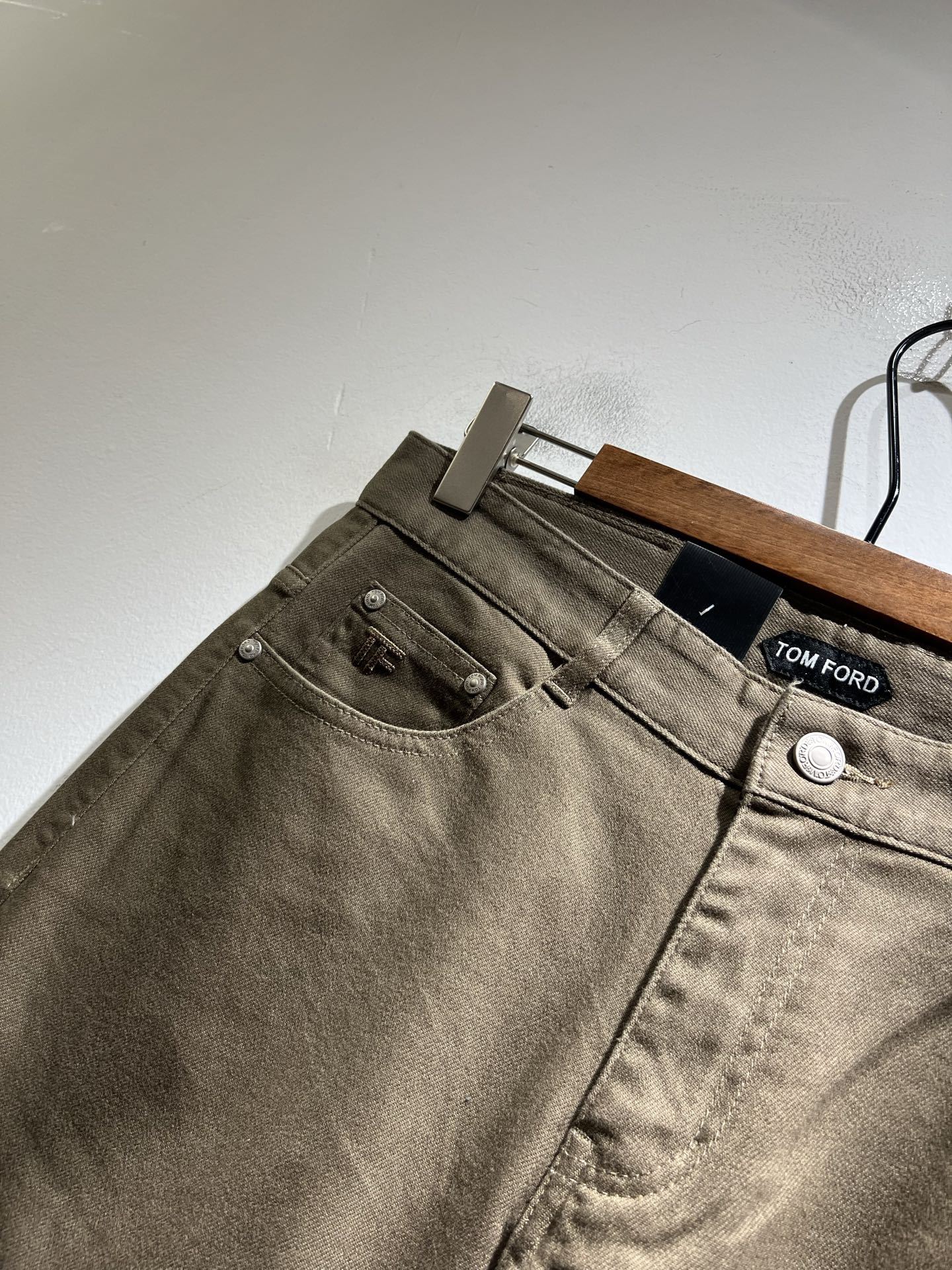 TOM FORD 汤姆福特 2025秋冬新品男士休闲裤，最新的贸易订单全品相！上身舒适透气，不僵硬，整体