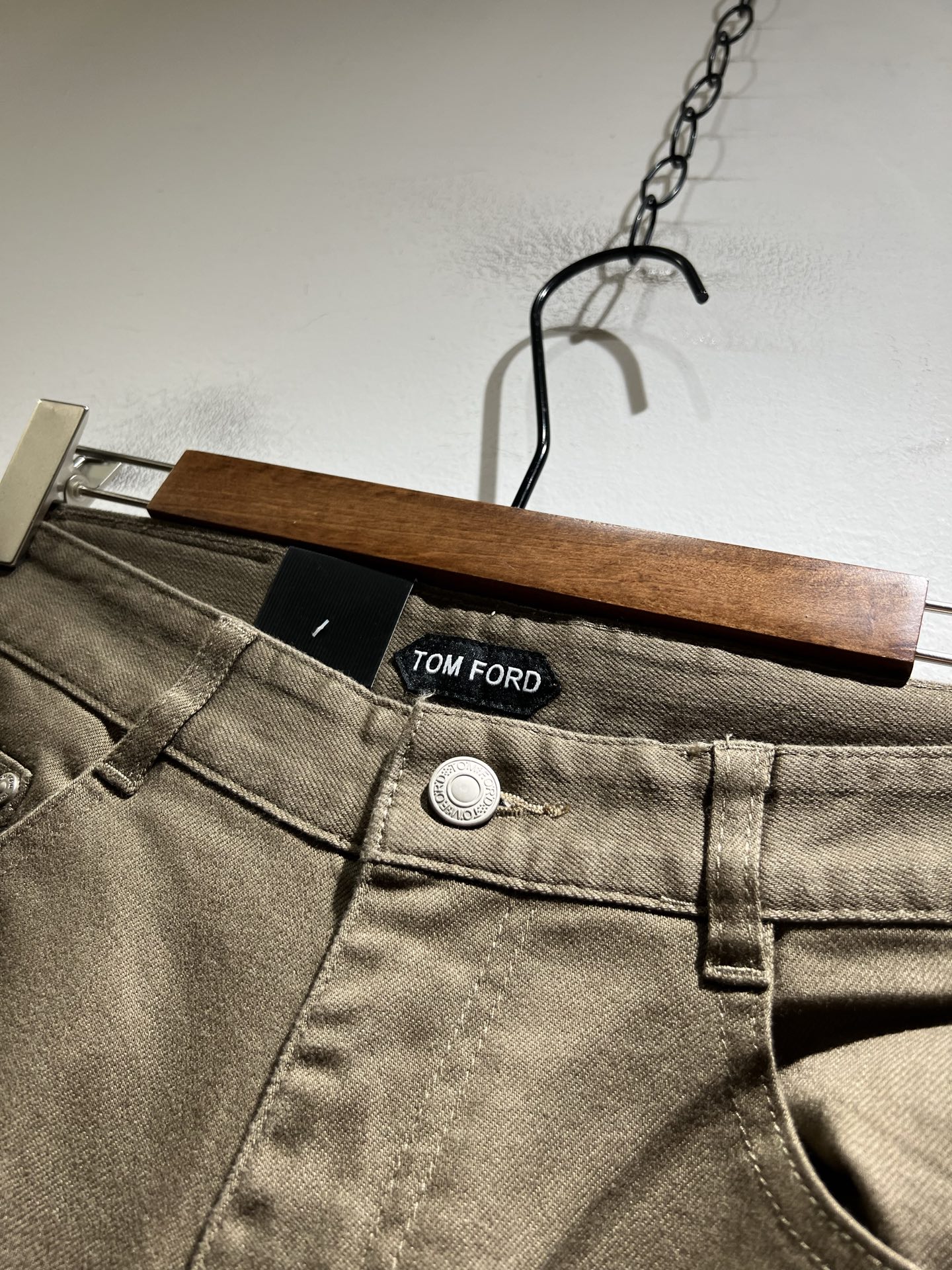 TOM FORD 汤姆福特 2025秋冬新品男士休闲裤，最新的贸易订单全品相！上身舒适透气，不僵硬，整体