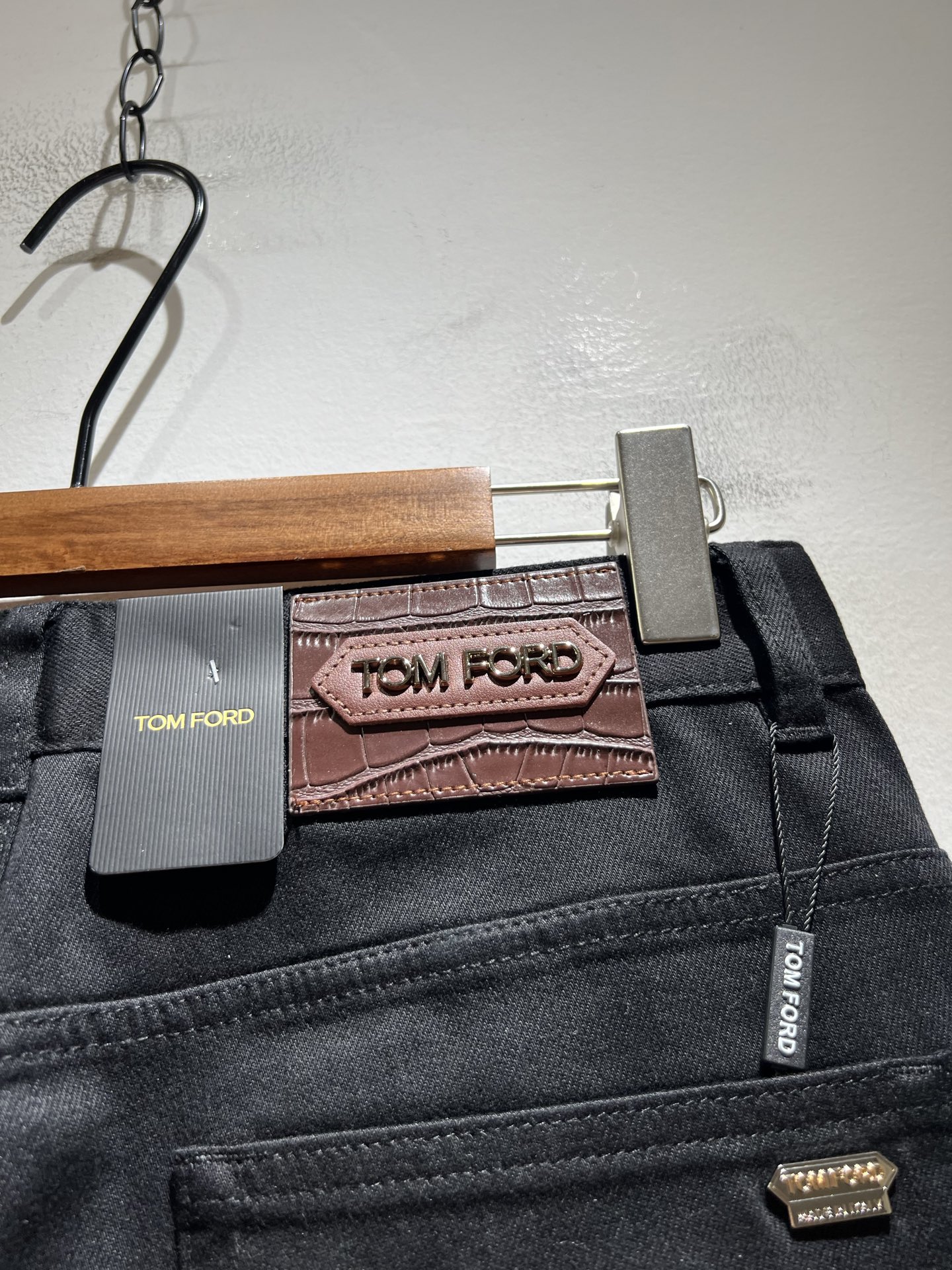 TOM FORD 汤姆福特 2025秋冬新品男士休闲裤，最新的贸易订单全品相！上身舒适透气，不僵硬，整体