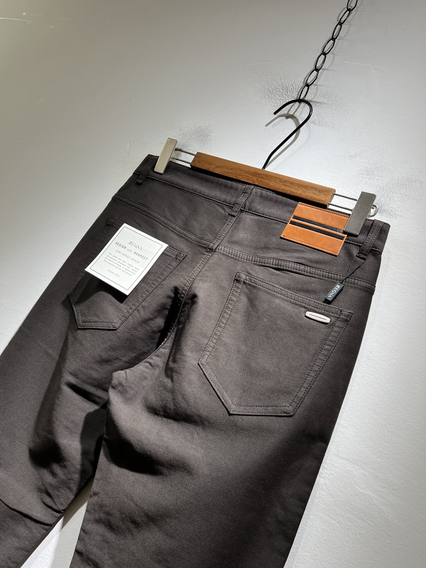 Zegna 杰尼亚 2025秋冬新款男士休闲裤，压轴的渠道货出现了！！柜台同步销售！ 毫不夸张的说，此款