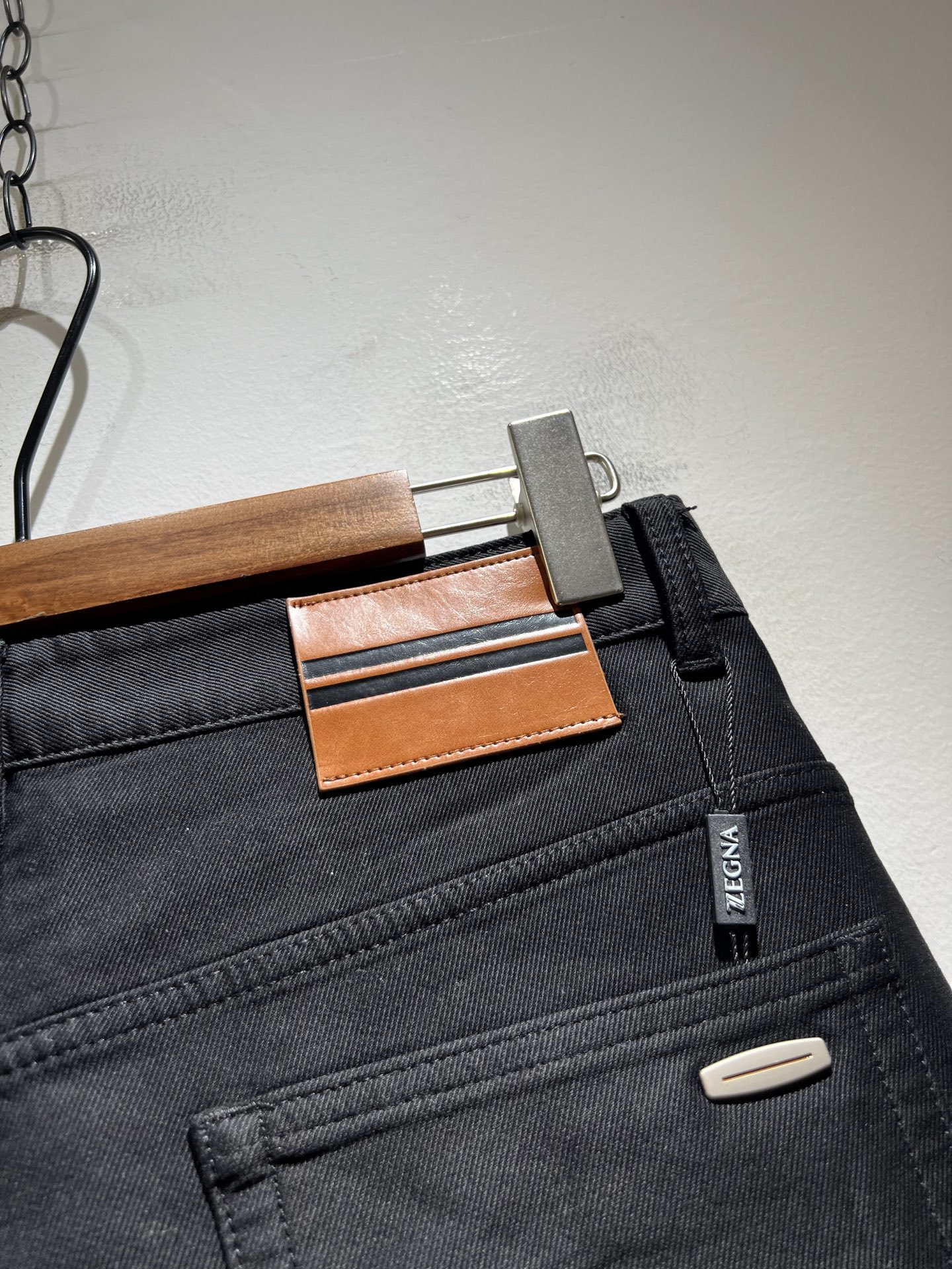 Zegna 杰尼亚 2025秋冬新款男士休闲裤，压轴的渠道货出现了！！柜台同步销售！ 毫不夸张的说，此款