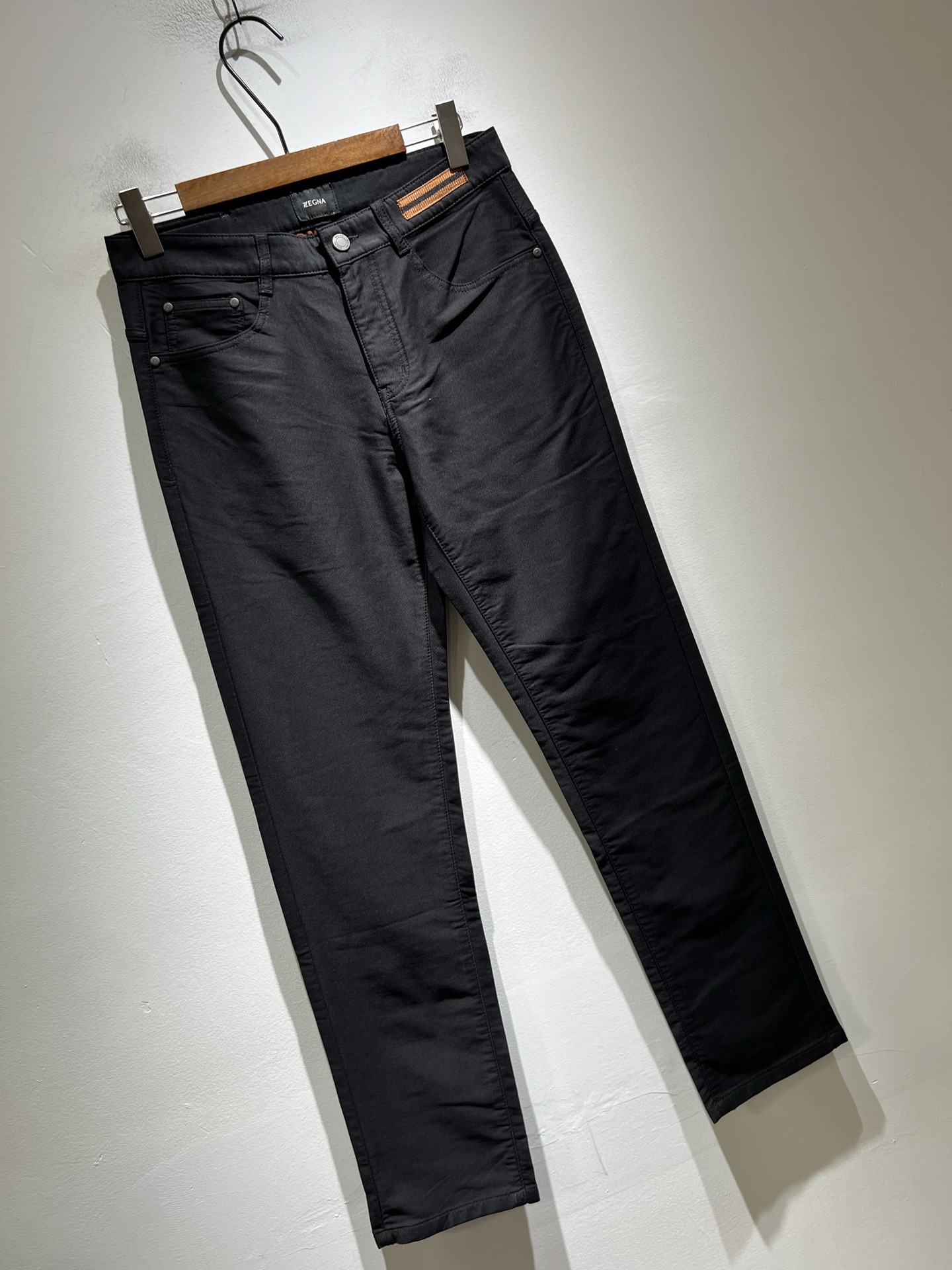 Zegna 杰尼亚 2025秋冬新款男士休闲裤，压轴的渠道货出现了！！柜台同步销售！ 毫不夸张的说，此款