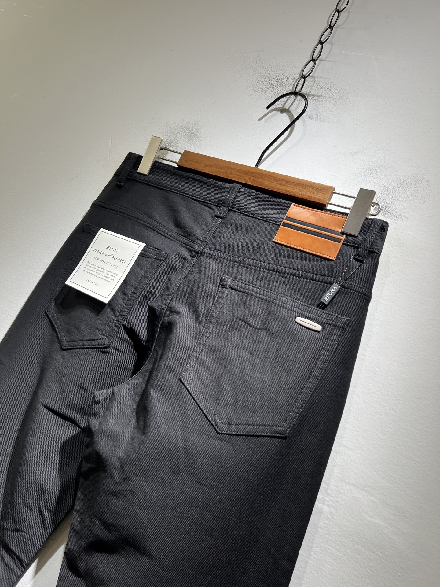 Zegna 杰尼亚 2025秋冬新款男士休闲裤，压轴的渠道货出现了！！柜台同步销售！ 毫不夸张的说，此款