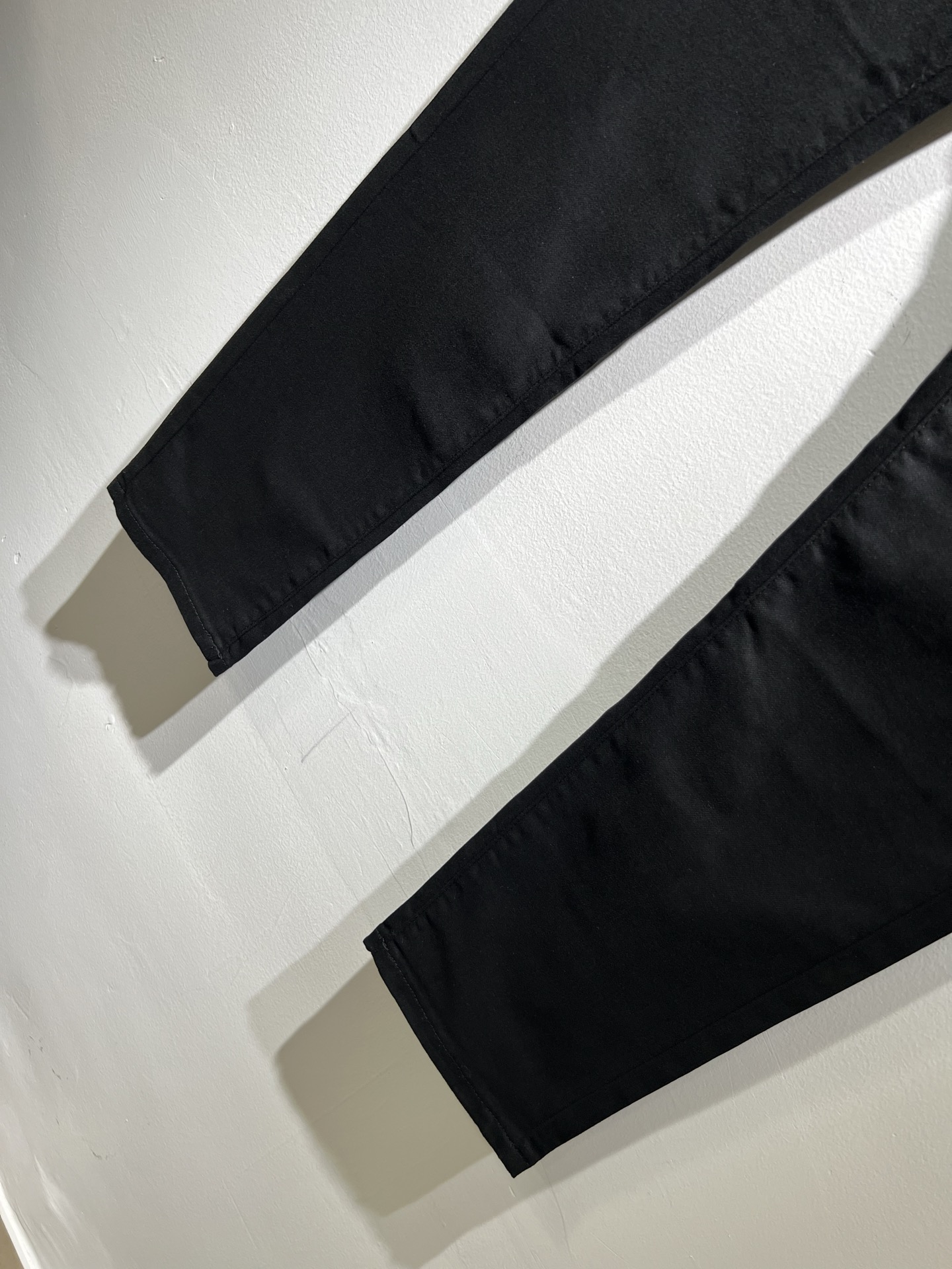 BC-Brunello Cucineli 2025秋冬新品男士时装款高端休闲裤，香港洋行渠道货，日本原厂