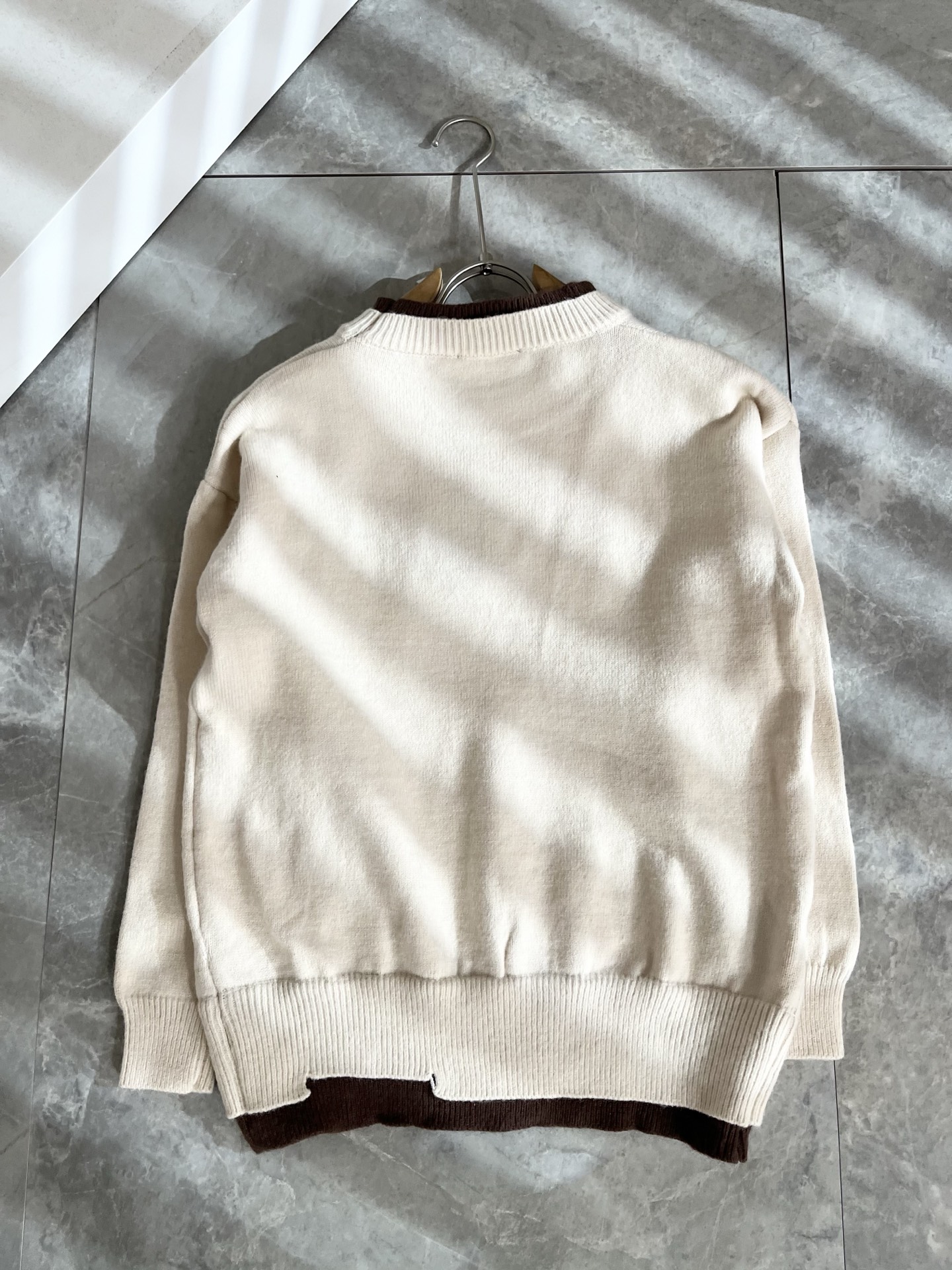 PRAD*A普*达2025秋冬新款男士针织羊毛衫，最新款全网独家首上！！~既经典有时尚百搭，谁不爱啊，将