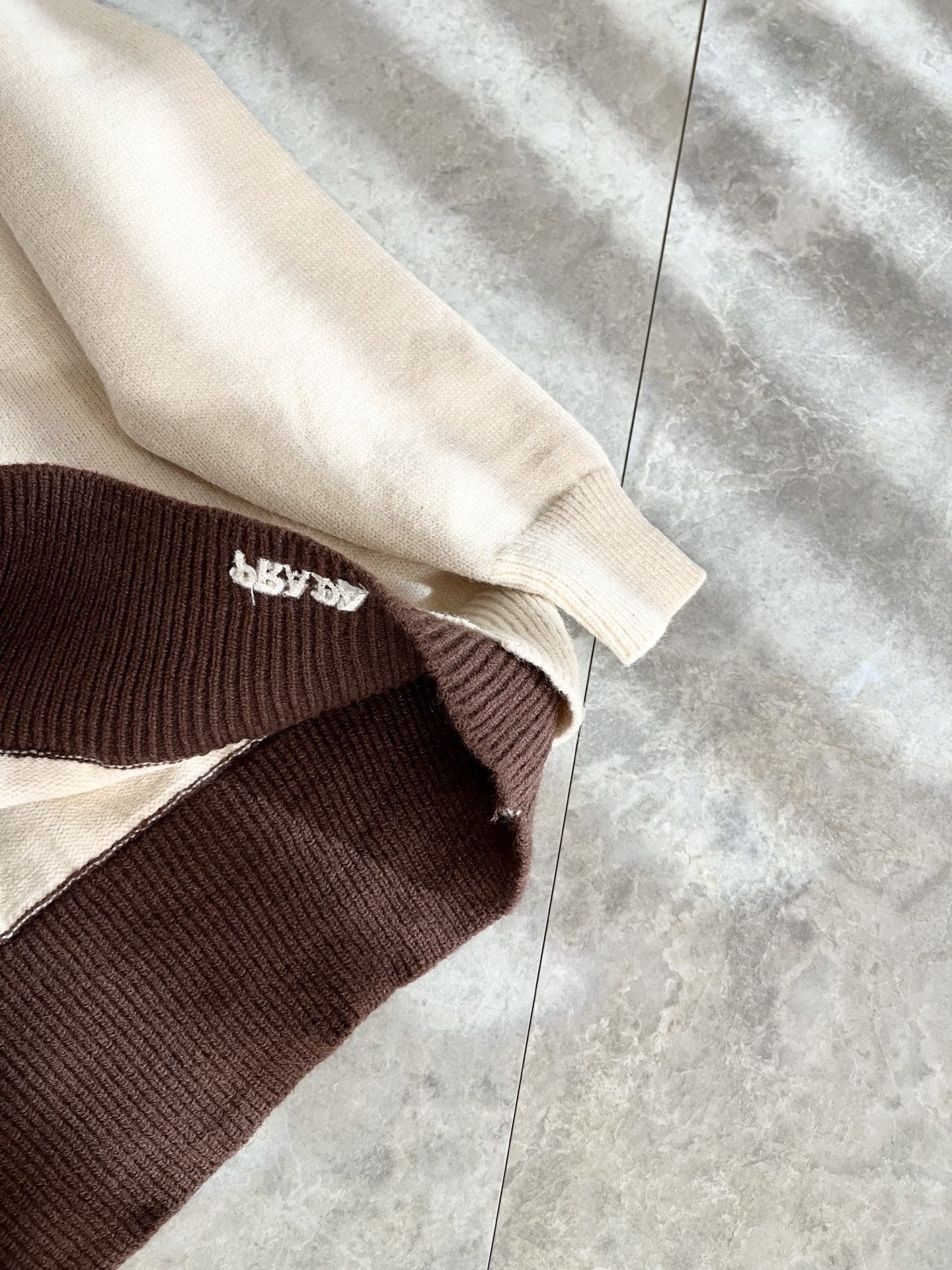 PRAD*A普*达2025秋冬新款男士针织羊毛衫，最新款全网独家首上！！~既经典有时尚百搭，谁不爱啊，将