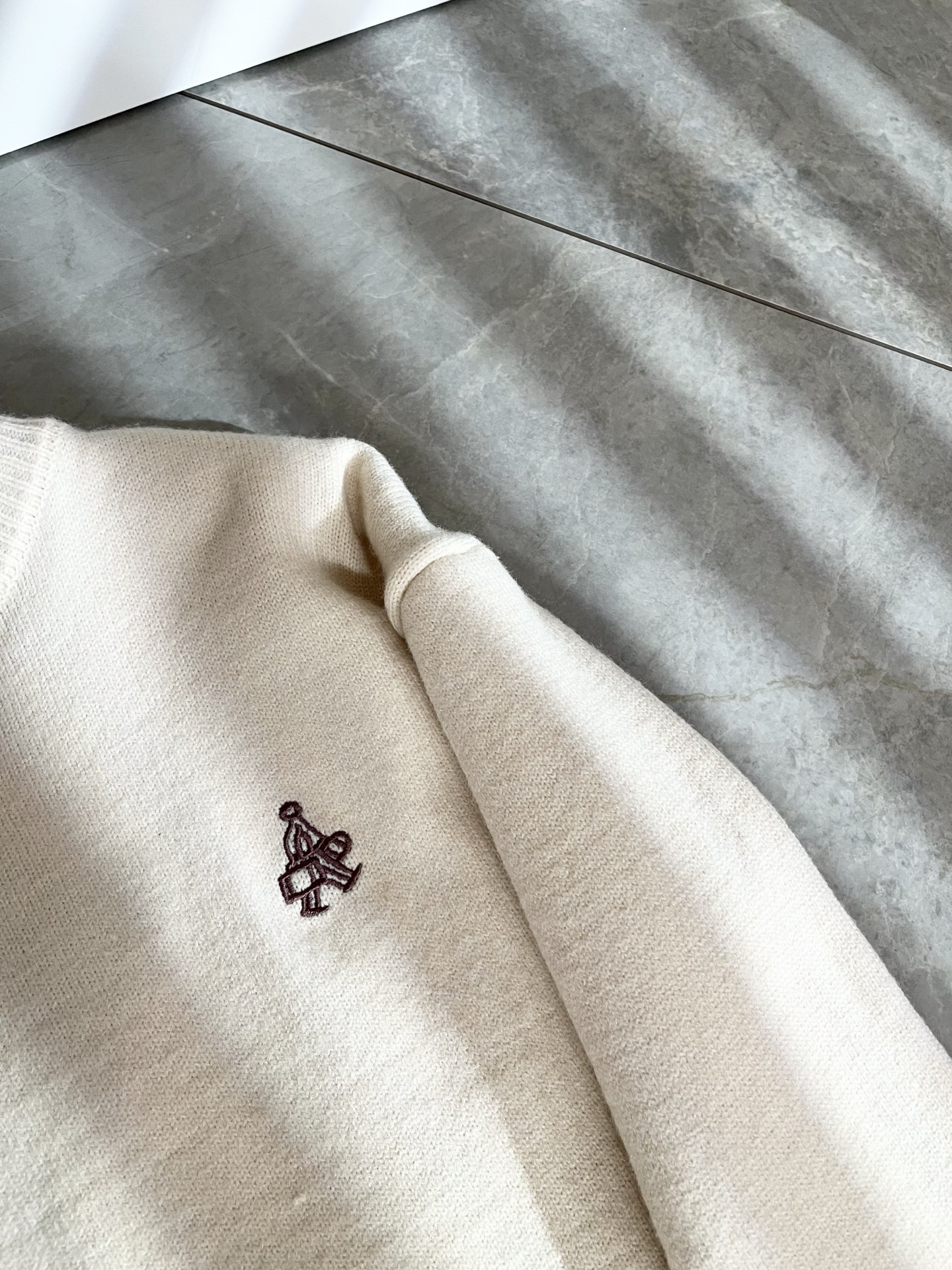 PRAD*A普*达2025秋冬新款男士针织羊毛衫，最新款全网独家首上！！~既经典有时尚百搭，谁不爱啊，将