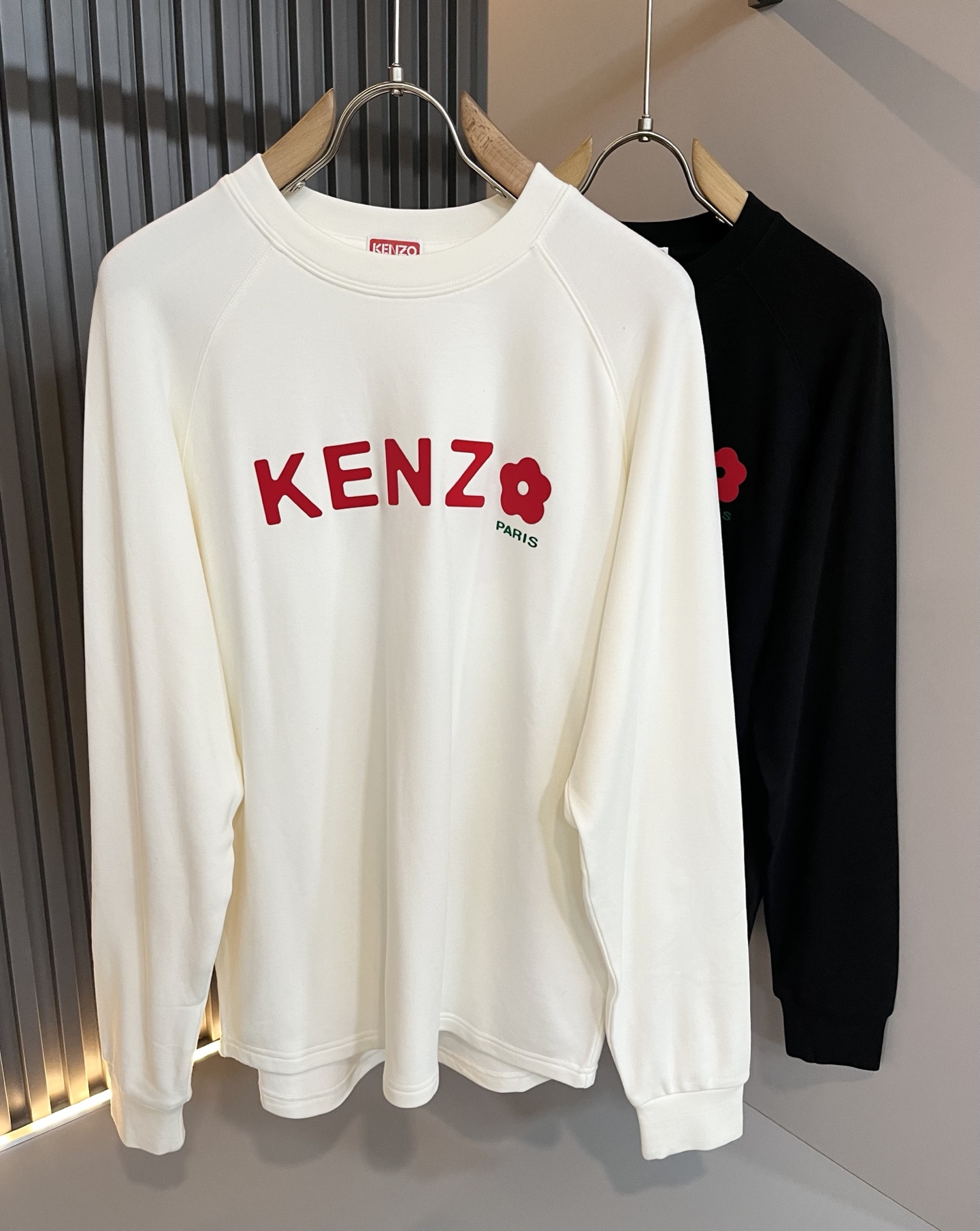 NO:601658,KENZ*Takada*3 new autumn and winter men's and women's base T-shirts, inheriting the classic works, the improved new products are more three-dimensional and have a logo pattern on the chest designed with gluing technology!  Customized original pure cotton fabric. If you like it, hurry up and get it!  First come first served!  Size M-2XL,,tees,t-shirt,alexander wang19860909KENZ*高田*三 秋冬新品男女同款打底T恤,传承经典著作改良后的新品更加的具有立体感官,胸前logo图案压胶工艺设计！定制原版纯棉面料.有喜欢赶紧入手吧！先入先得！尺码M-2XL,,tees，t-shirt,alexander wang,Men's clothing