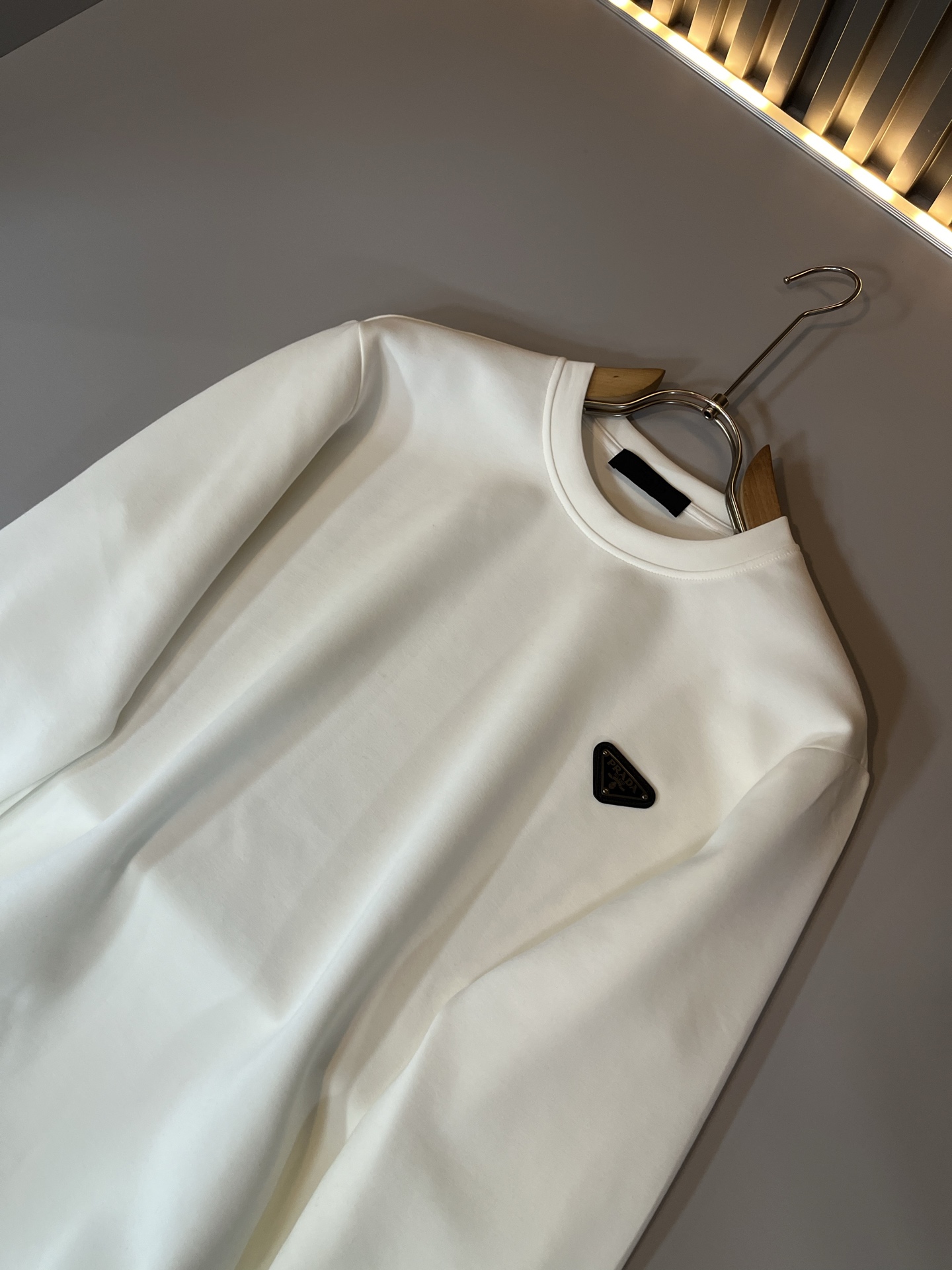 【⚠️最大穿240斤】 PRAD*A普*达2025秋冬新款男女同款👫卫衣，最新款全网独家首上！！~既经典