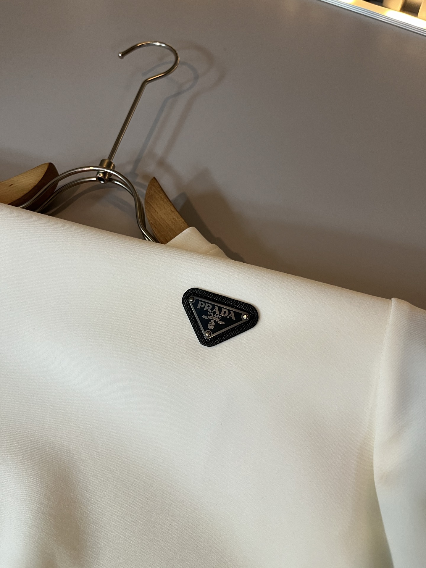 【⚠️最大穿240斤】 PRAD*A普*达2025秋冬新款男女同款👫卫衣，最新款全网独家首上！！~既经典