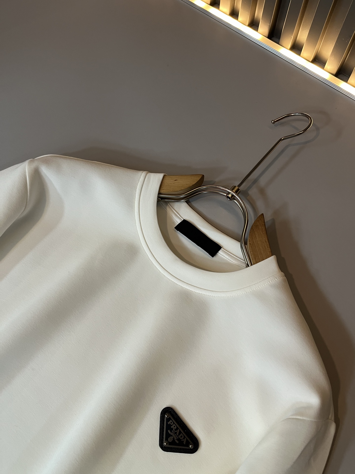 【⚠️最大穿240斤】 PRAD*A普*达2025秋冬新款男女同款👫卫衣，最新款全网独家首上！！~既经典