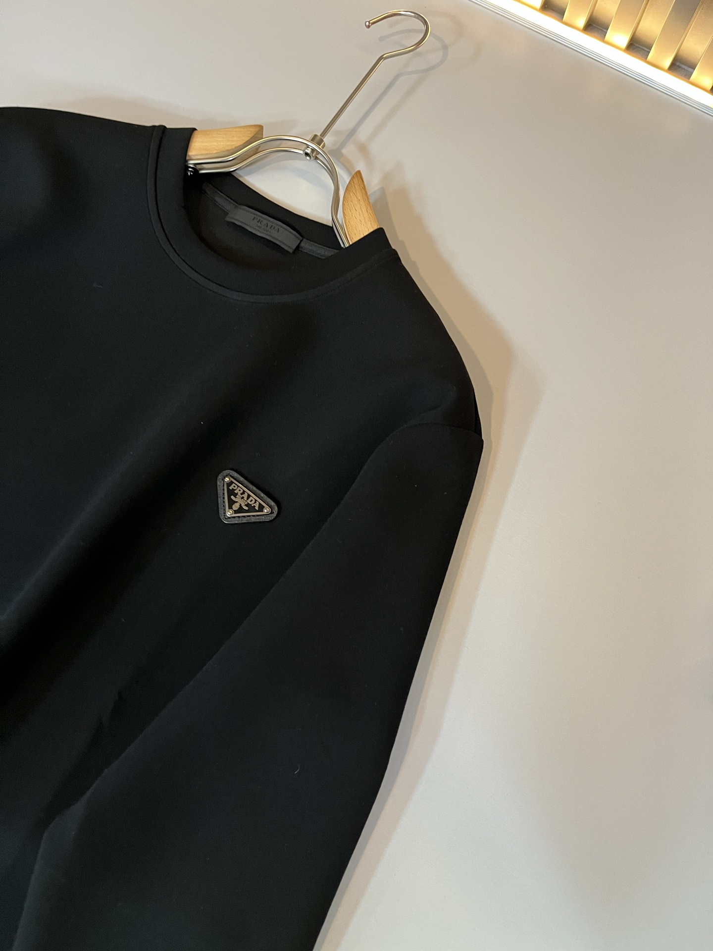 【⚠️最大穿240斤】 PRAD*A普*达2025秋冬新款男女同款👫卫衣，最新款全网独家首上！！~既经典