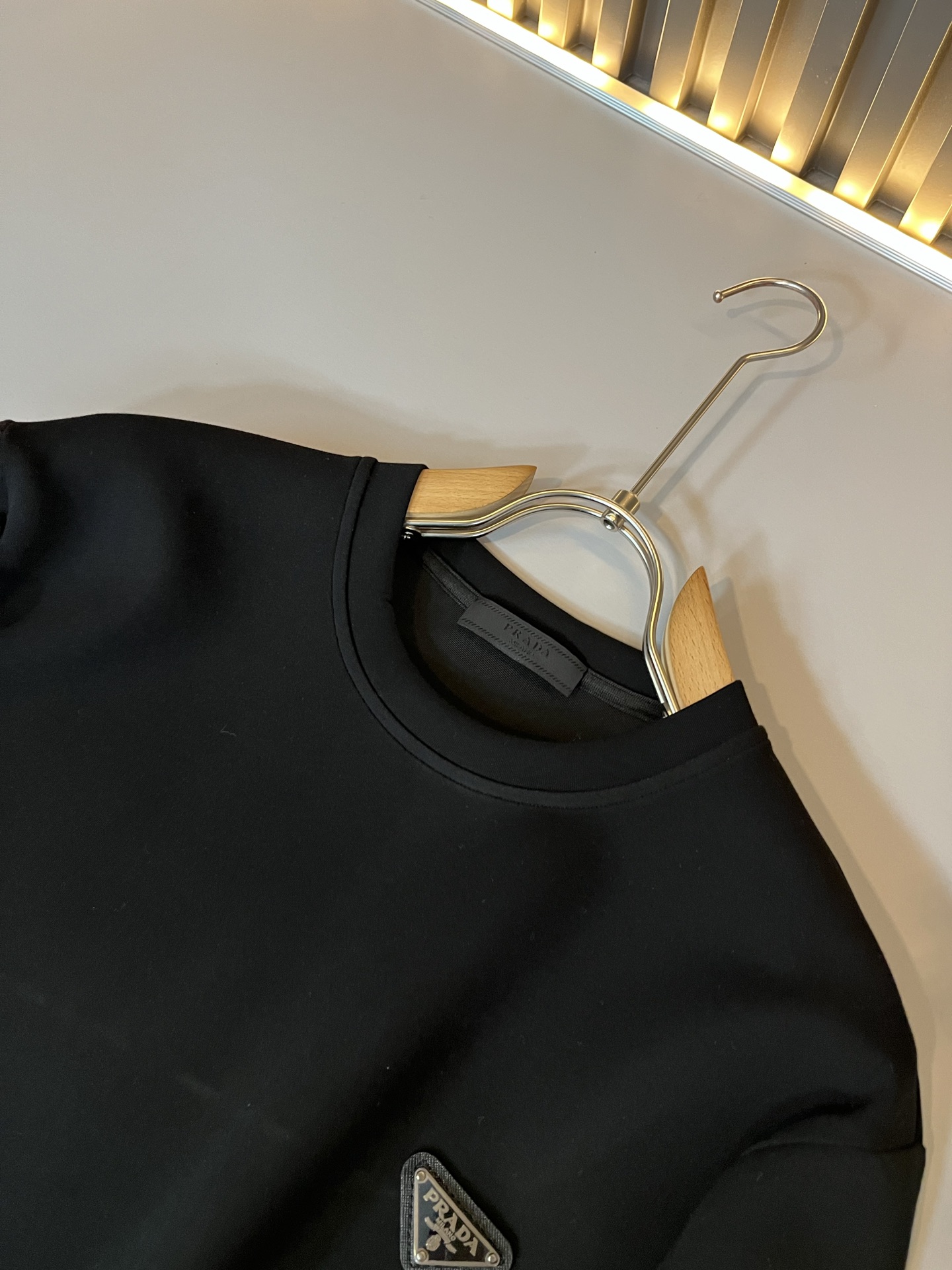 【⚠️最大穿240斤】 PRAD*A普*达2025秋冬新款男女同款👫卫衣，最新款全网独家首上！！~既经典