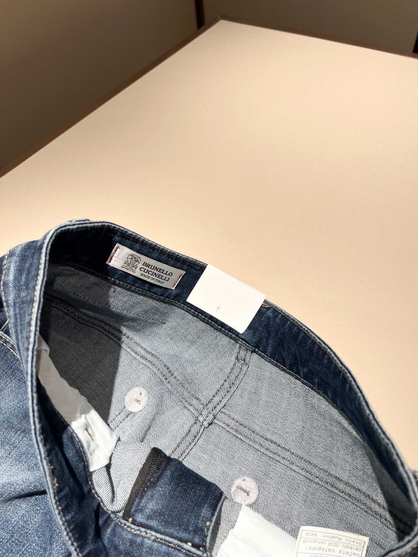 BC-Brunello Cucineli 2025秋冬新品男士时装款高端休闲牛仔裤，香港洋行渠道货，日本