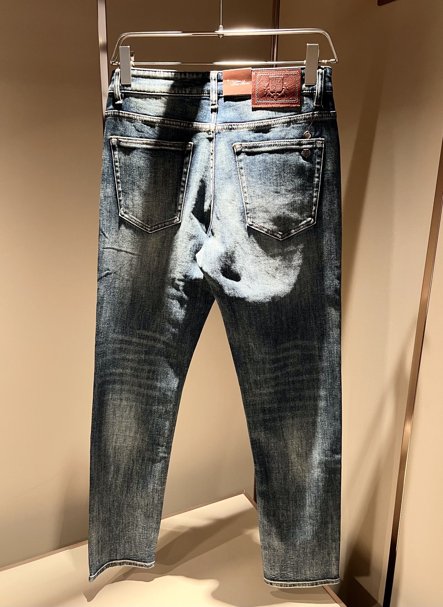 Loro Piana诺悠翩雅 2025秋冬新品男士时装款高端休闲裤，香港洋行渠道货，日本原厂出品，纯血统