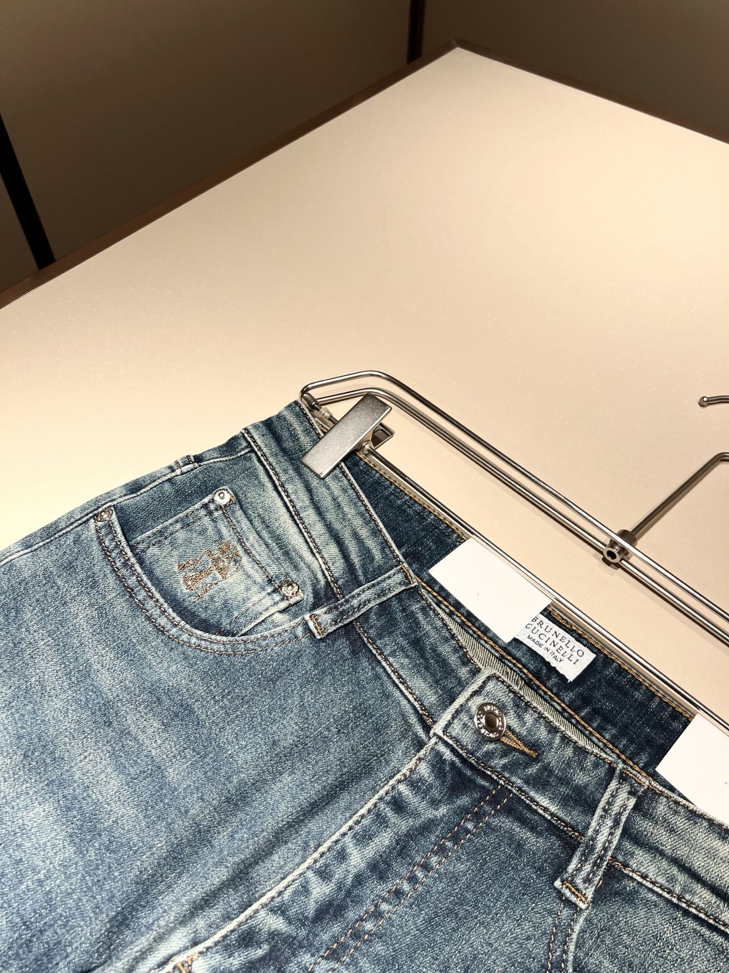 BC-Brunello Cucineli 2025秋冬新品男士时装款高端休闲牛仔裤，香港洋行渠道货，日本